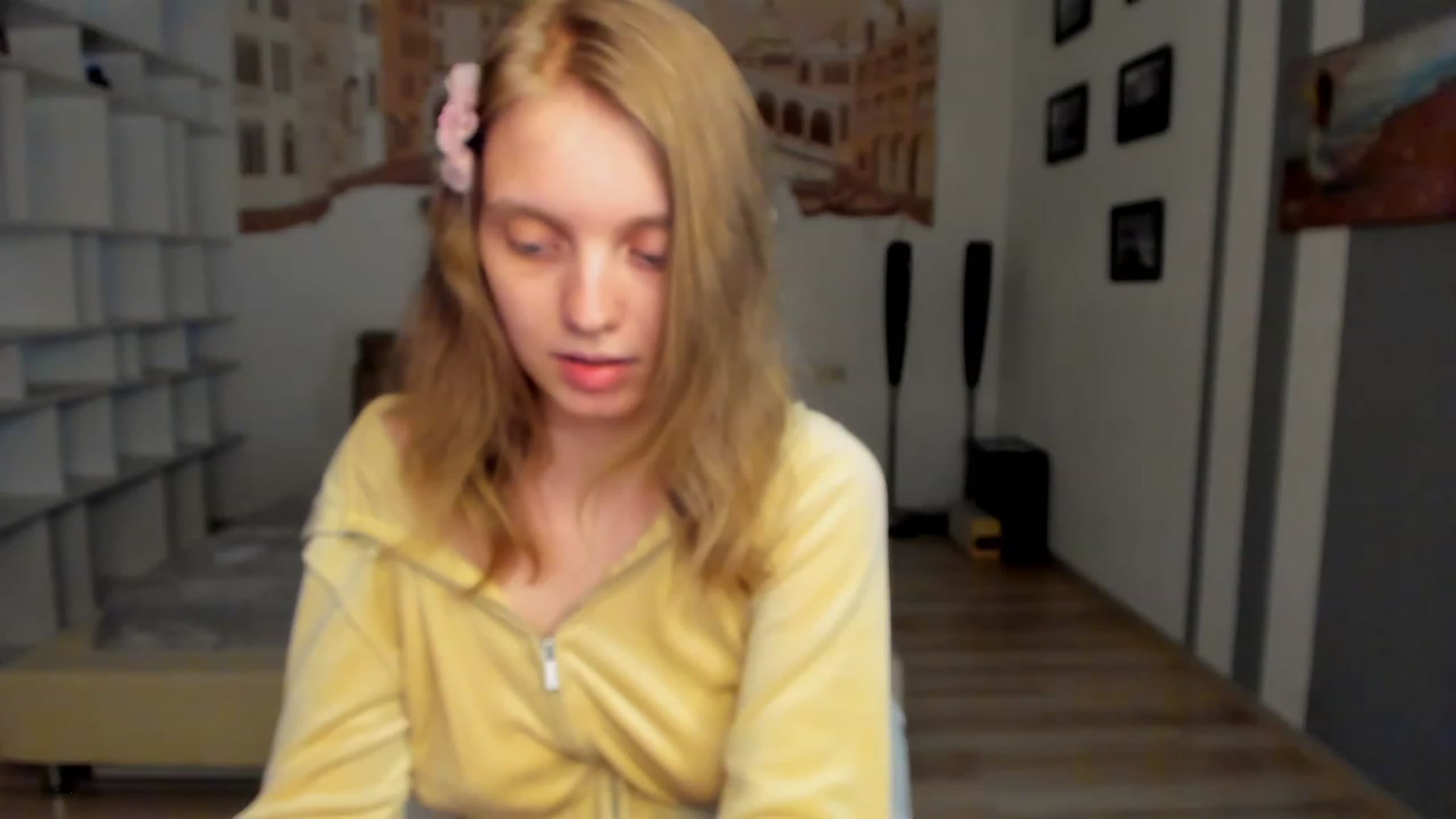 Gallery image thumbnail from OliviaWhites's myfreecams stream on, 07/12/2023, 09:51 image 5 of 20