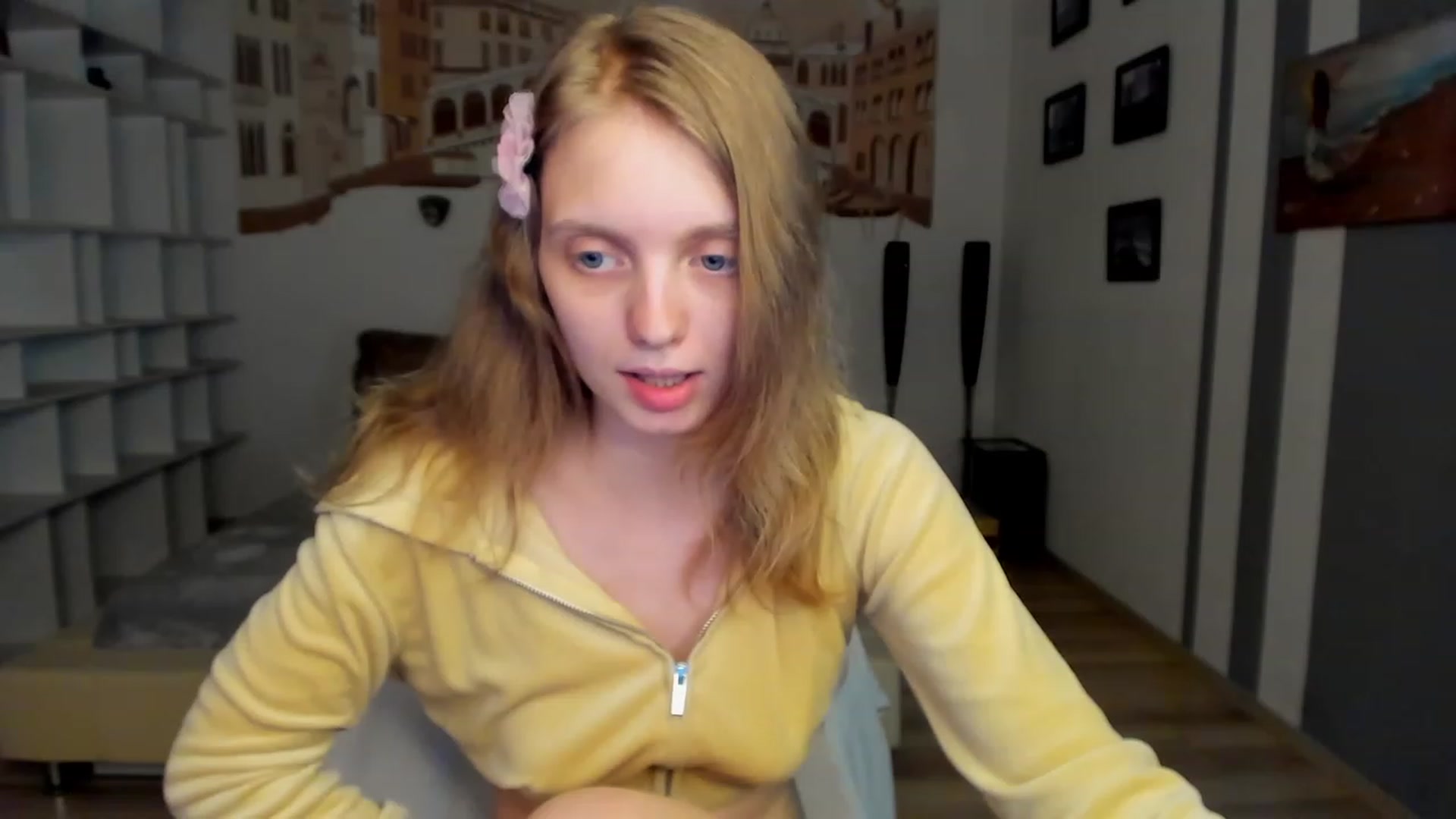 Gallery image thumbnail from OliviaWhites's myfreecams stream on, 07/12/2023, 09:51 image 9 of 20