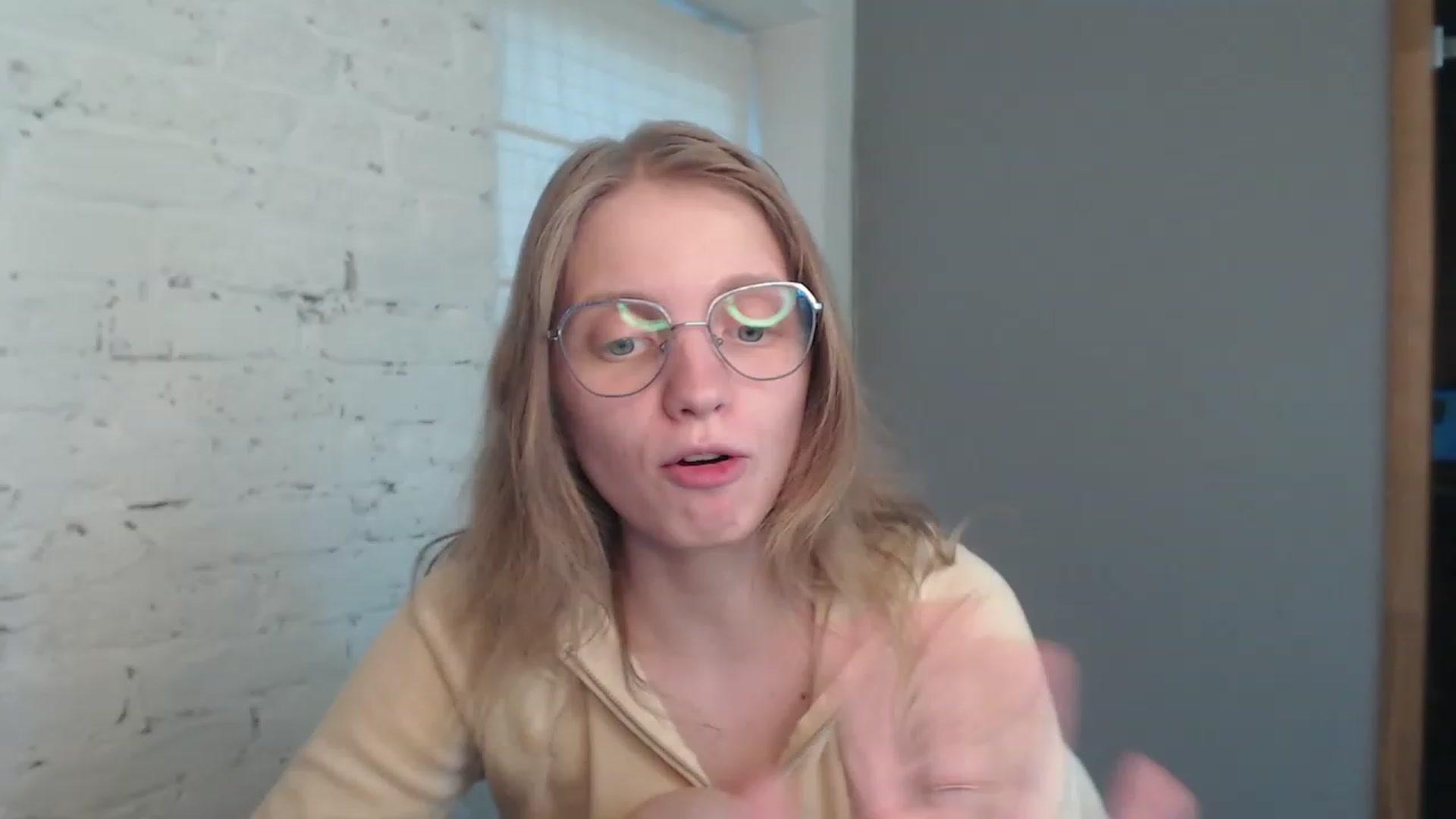 Gallery image thumbnail from OliviaWhites's myfreecams stream on, 07/13/2023, 08:58 image 9 of 20