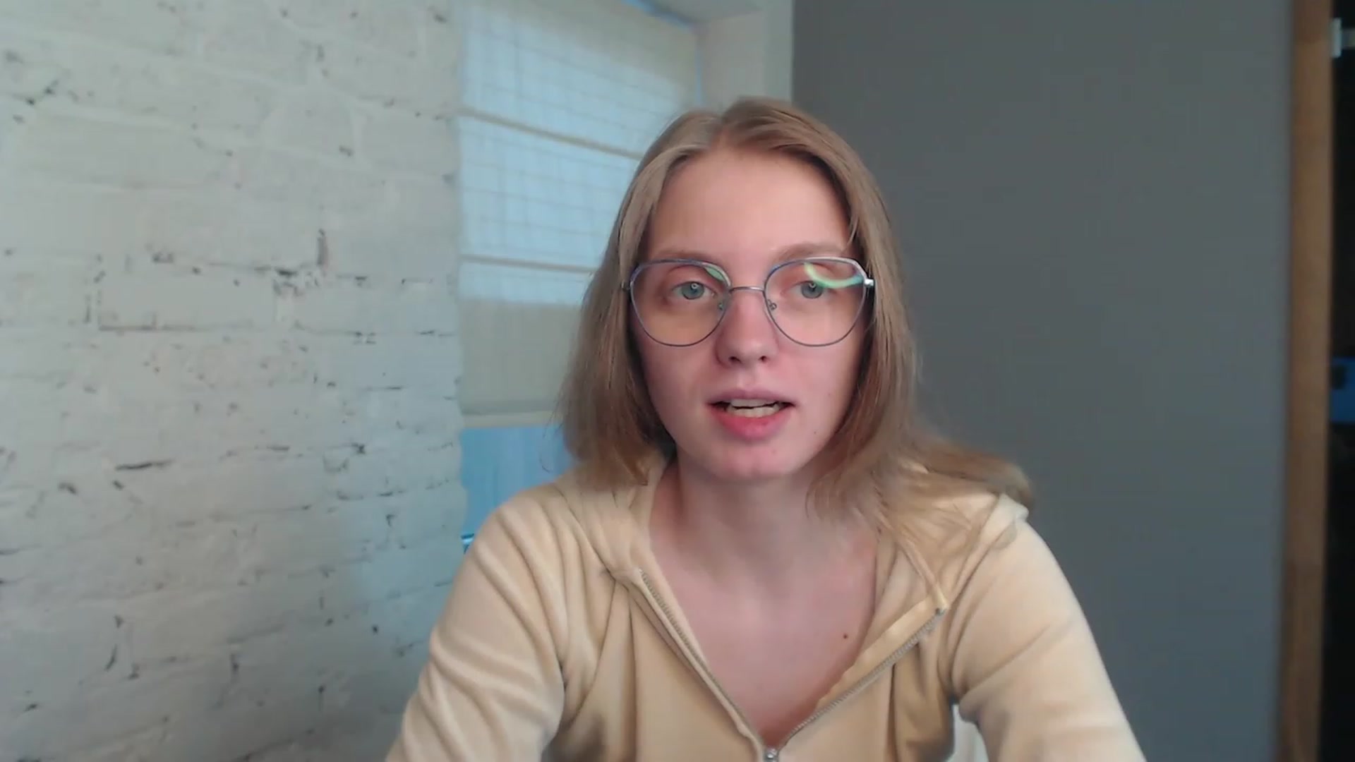 Gallery image thumbnail from OliviaWhites's myfreecams stream on, 07/13/2023, 08:58 image 4 of 20