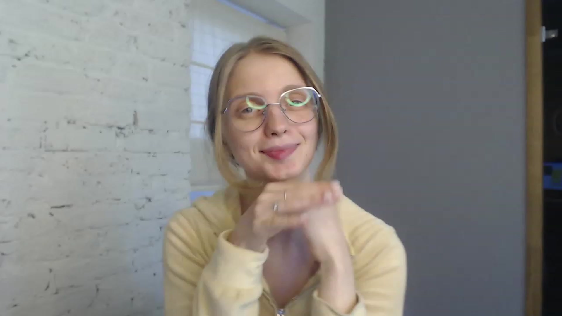 Gallery image thumbnail from OliviaWhites's myfreecams stream on, 07/13/2023, 10:45 image 2 of 20
