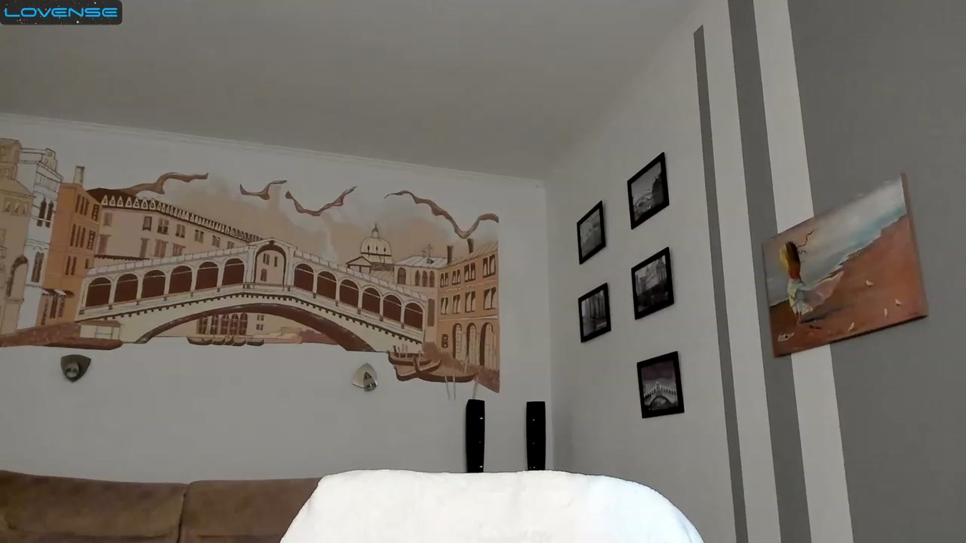 Gallery image thumbnail from OliviaWhites's myfreecams stream on, 07/15/2023, 10:46 image 16 of 20