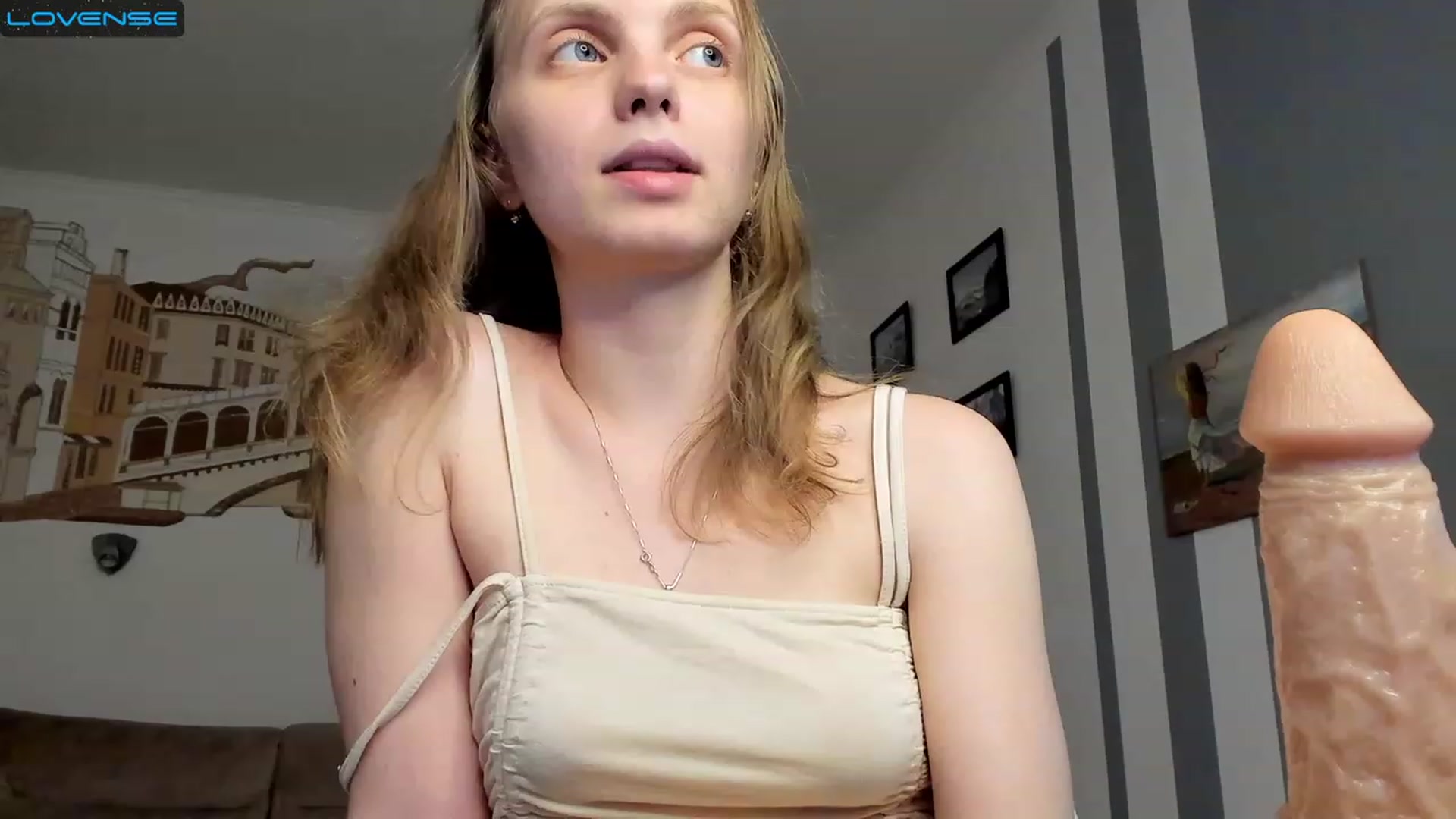 Gallery image thumbnail from OliviaWhites's myfreecams stream on, 07/15/2023, 10:46 image 7 of 20