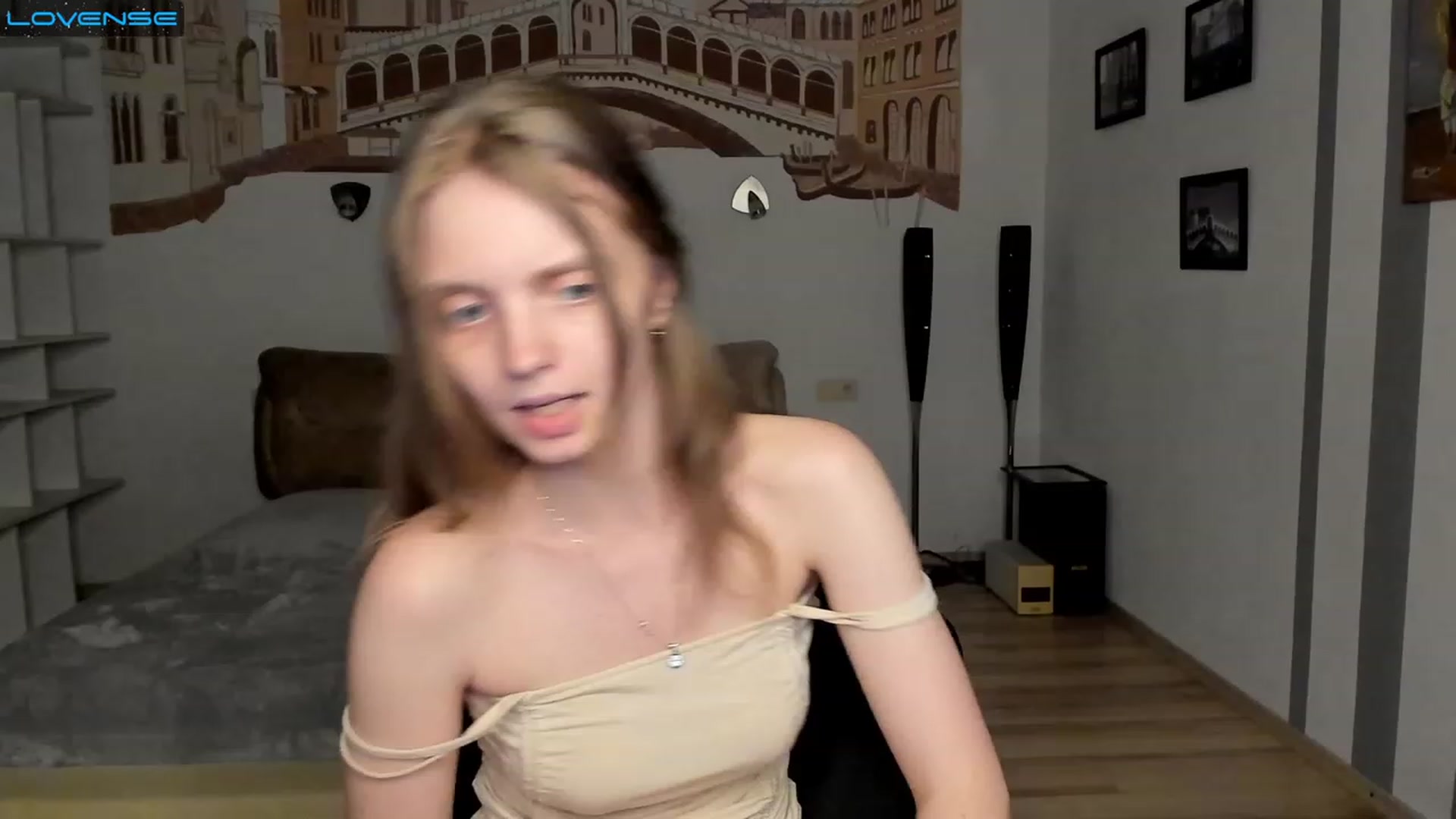Gallery image thumbnail from OliviaWhites's myfreecams stream on, 07/15/2023, 17:03 image 16 of 20