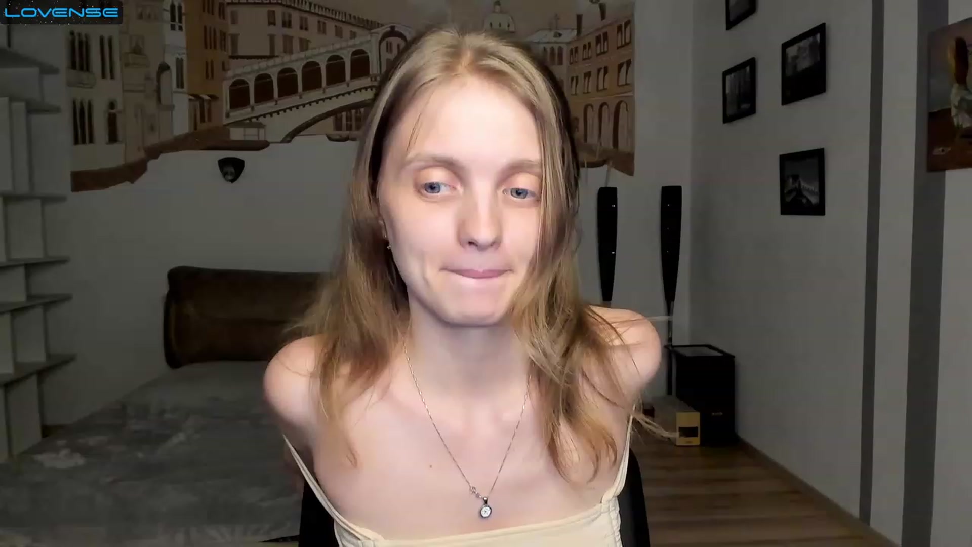 Gallery image thumbnail from OliviaWhites's myfreecams stream on, 07/15/2023, 17:03 image 20 of 20