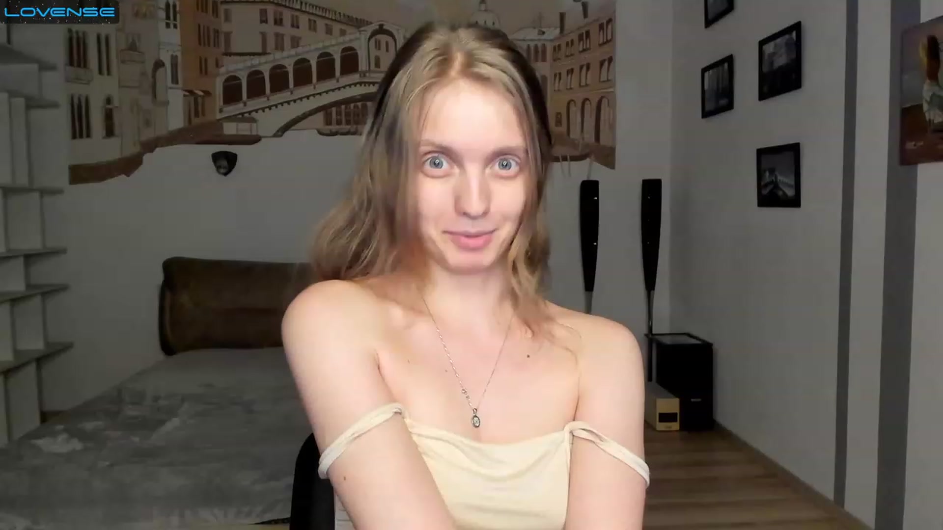Gallery image thumbnail from OliviaWhites's myfreecams stream on, 07/15/2023, 17:03 image 18 of 20