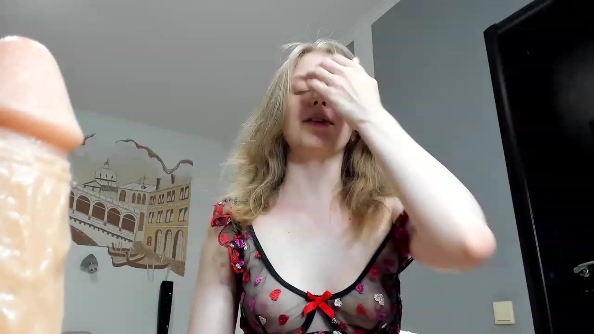 Gallery image thumbnail from OliviaWhites's myfreecams stream on, 07/17/2023, 13:47 image 14 of 20