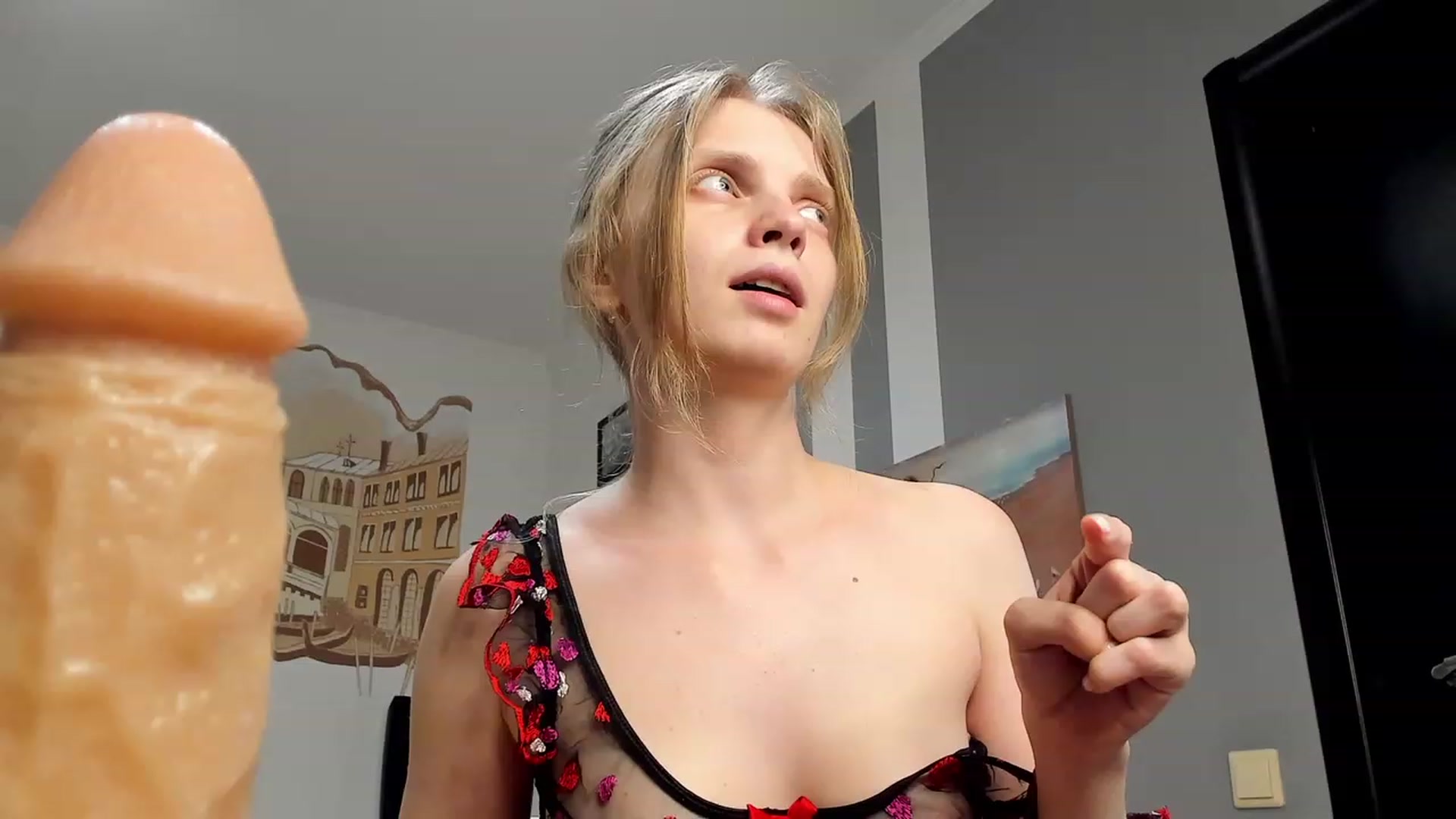 Gallery image thumbnail from OliviaWhites's myfreecams stream on, 07/17/2023, 16:53 image 3 of 20