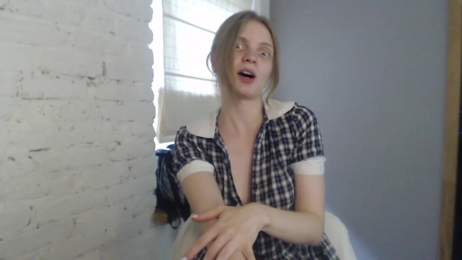 Gallery image thumbnail from OliviaWhites's myfreecams stream on, 07/18/2023, 10:51 image 3 of 20