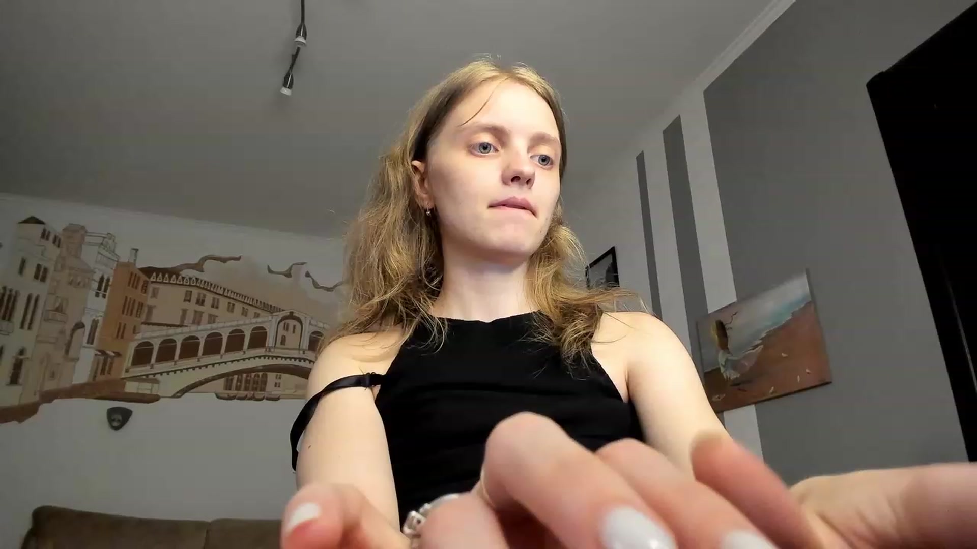 Gallery image thumbnail from OliviaWhites's myfreecams stream on, 07/30/2023, 10:58 image 20 of 20