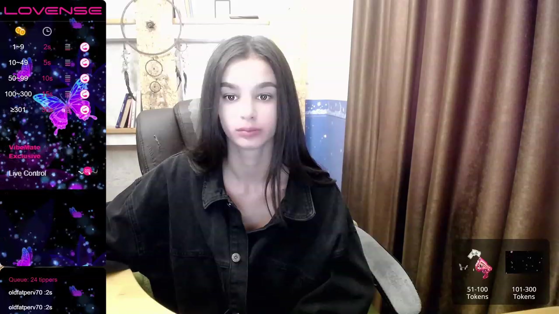 Gallery image thumbnail from OliviaWowww's myfreecams stream on, 08/12/2023, 13:23 image 6 of 20