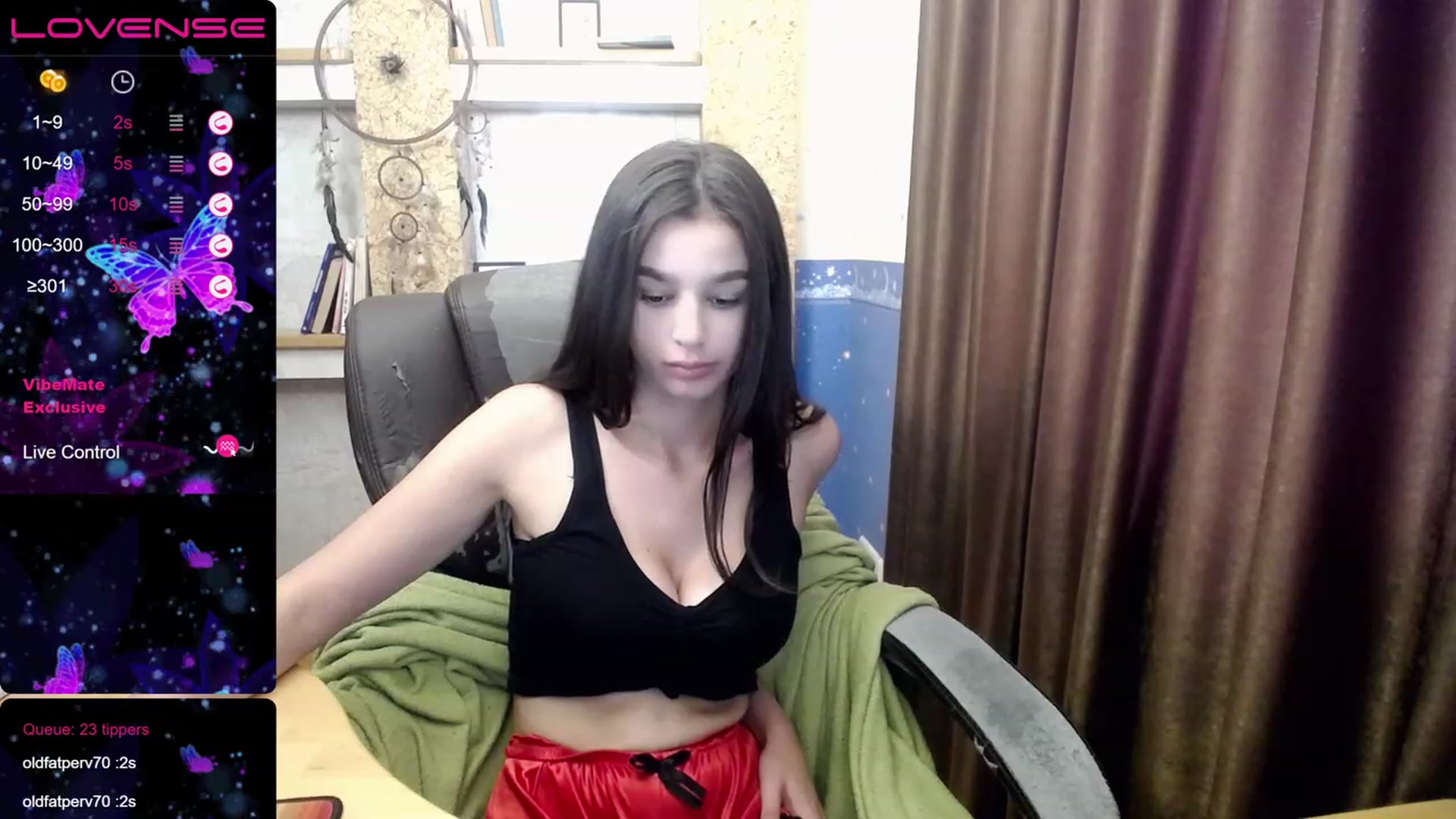 Gallery image thumbnail from OliviaWowww's myfreecams stream on, 08/12/2023, 13:23 image 3 of 20