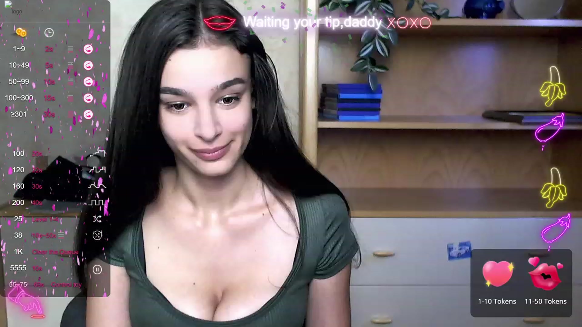 Gallery image thumbnail from OliviaWowww's myfreecams stream on, 08/19/2023, 17:25 image 11 of 20