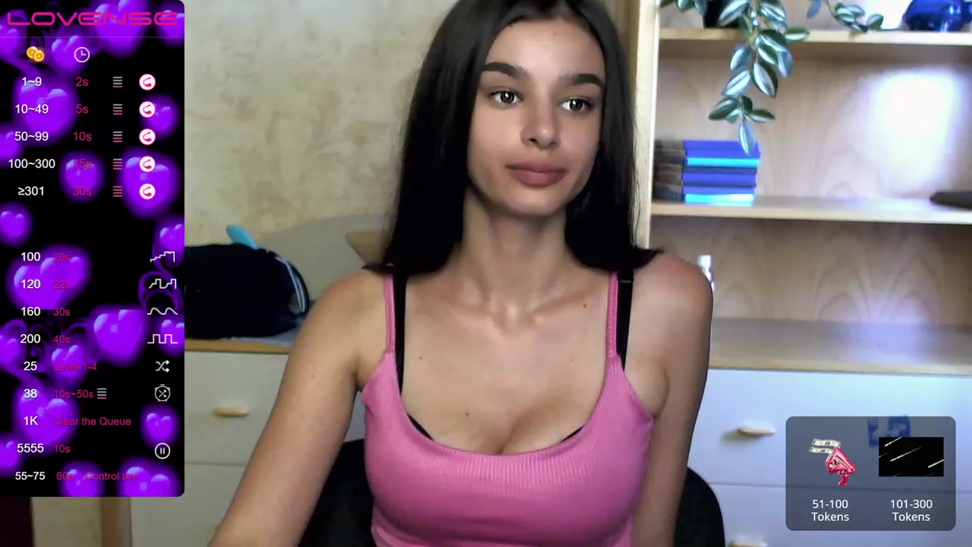Gallery image thumbnail from OliviaWowww's myfreecams stream on, 08/20/2023, 12:35 image 19 of 20