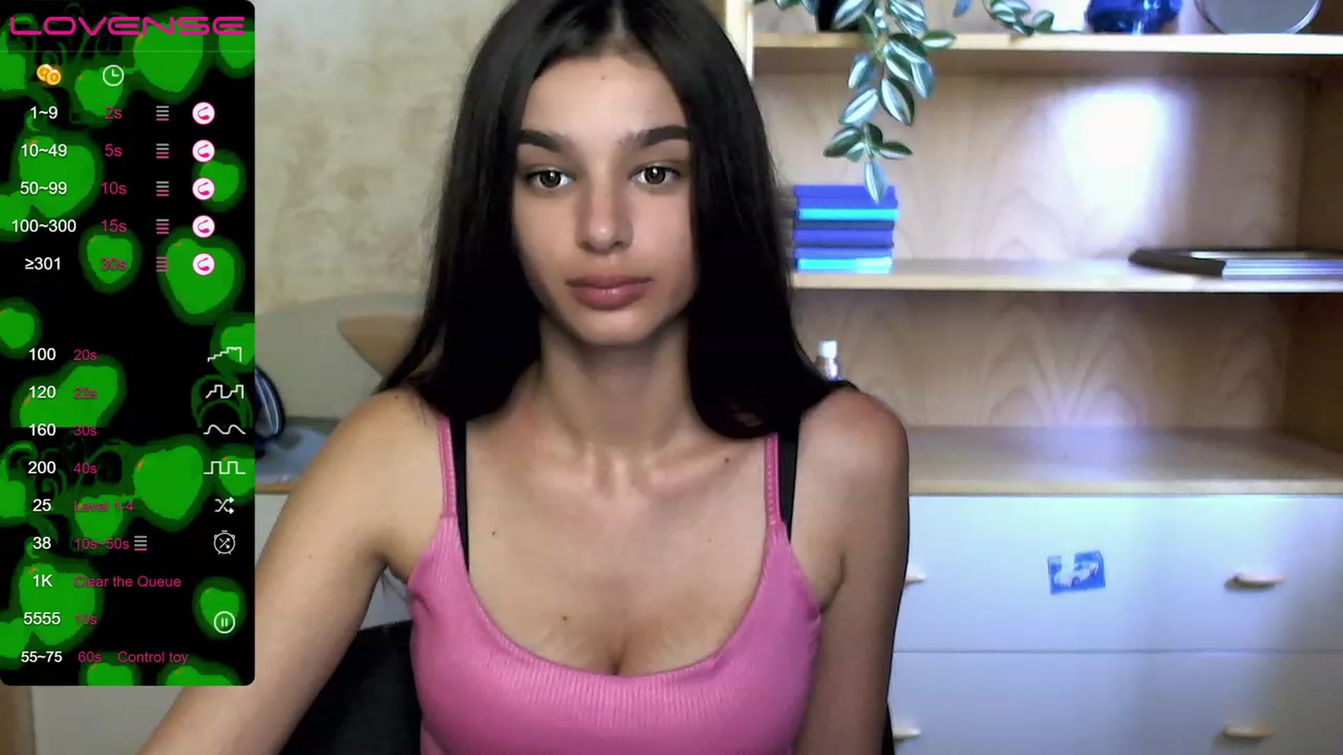 Gallery image thumbnail from OliviaWowww's myfreecams stream on, 08/20/2023, 12:35 image 3 of 20
