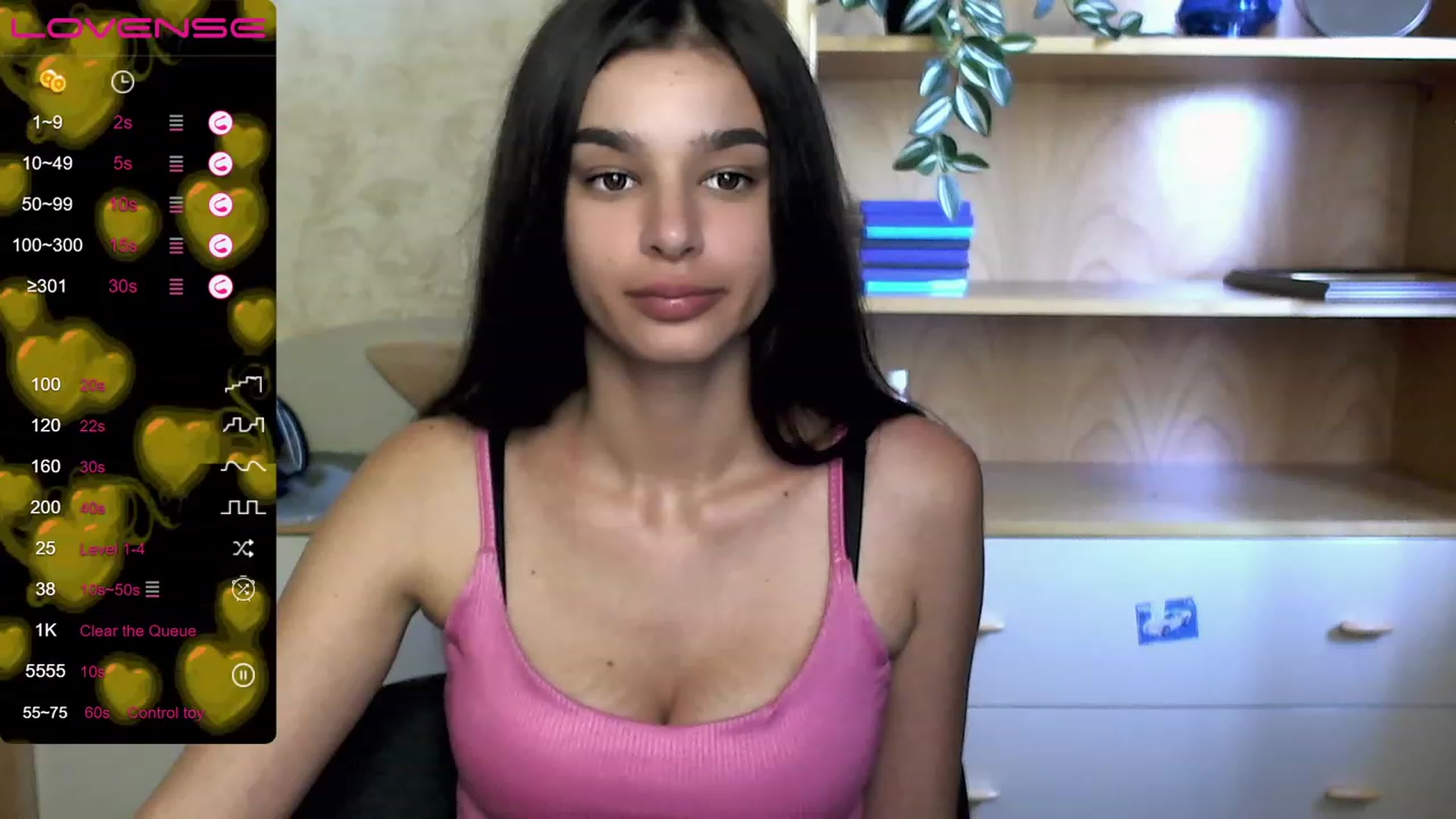 Gallery image thumbnail from OliviaWowww's myfreecams stream on, 08/20/2023, 12:35 image 2 of 20