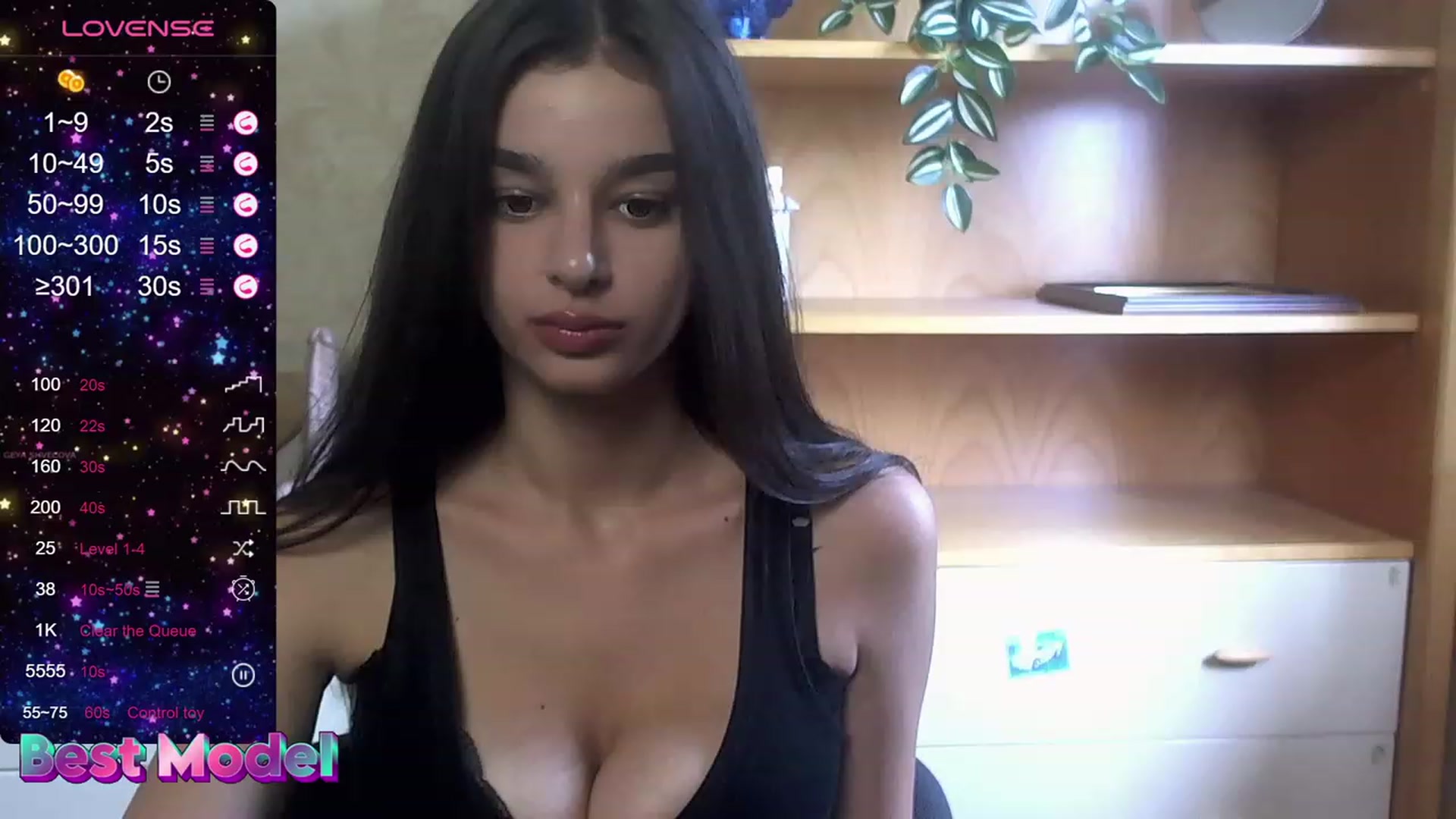 Gallery image thumbnail from OliviaWowww's myfreecams stream on, 08/25/2023, 13:04 image 13 of 20