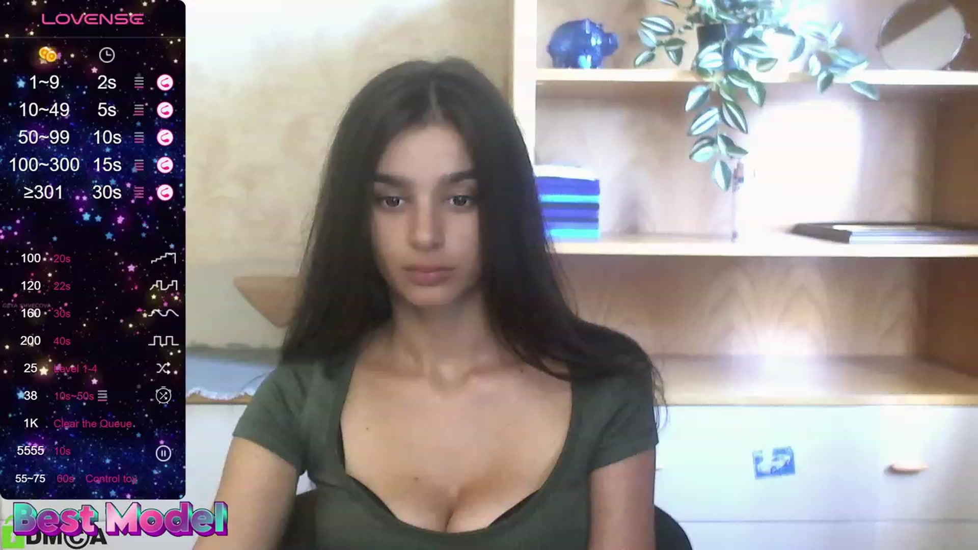Gallery image thumbnail from OliviaWowww's myfreecams stream on, 08/27/2023, 13:20 image 12 of 20