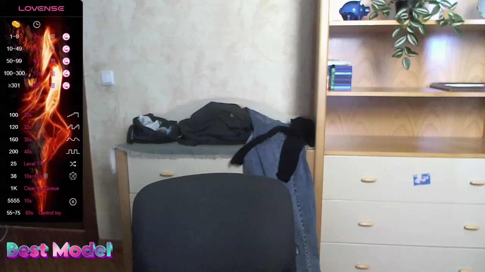 Gallery image thumbnail from OliviaWowww's myfreecams stream on, 09/07/2023, 13:37 image 4 of 20