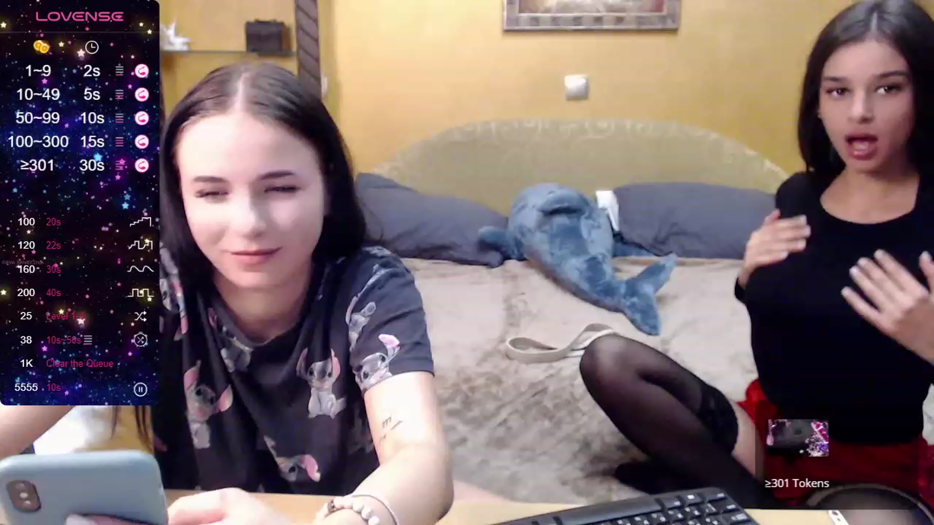 Gallery image thumbnail from OliviaWowww's myfreecams stream on, 09/22/2023, 14:15 image 4 of 20