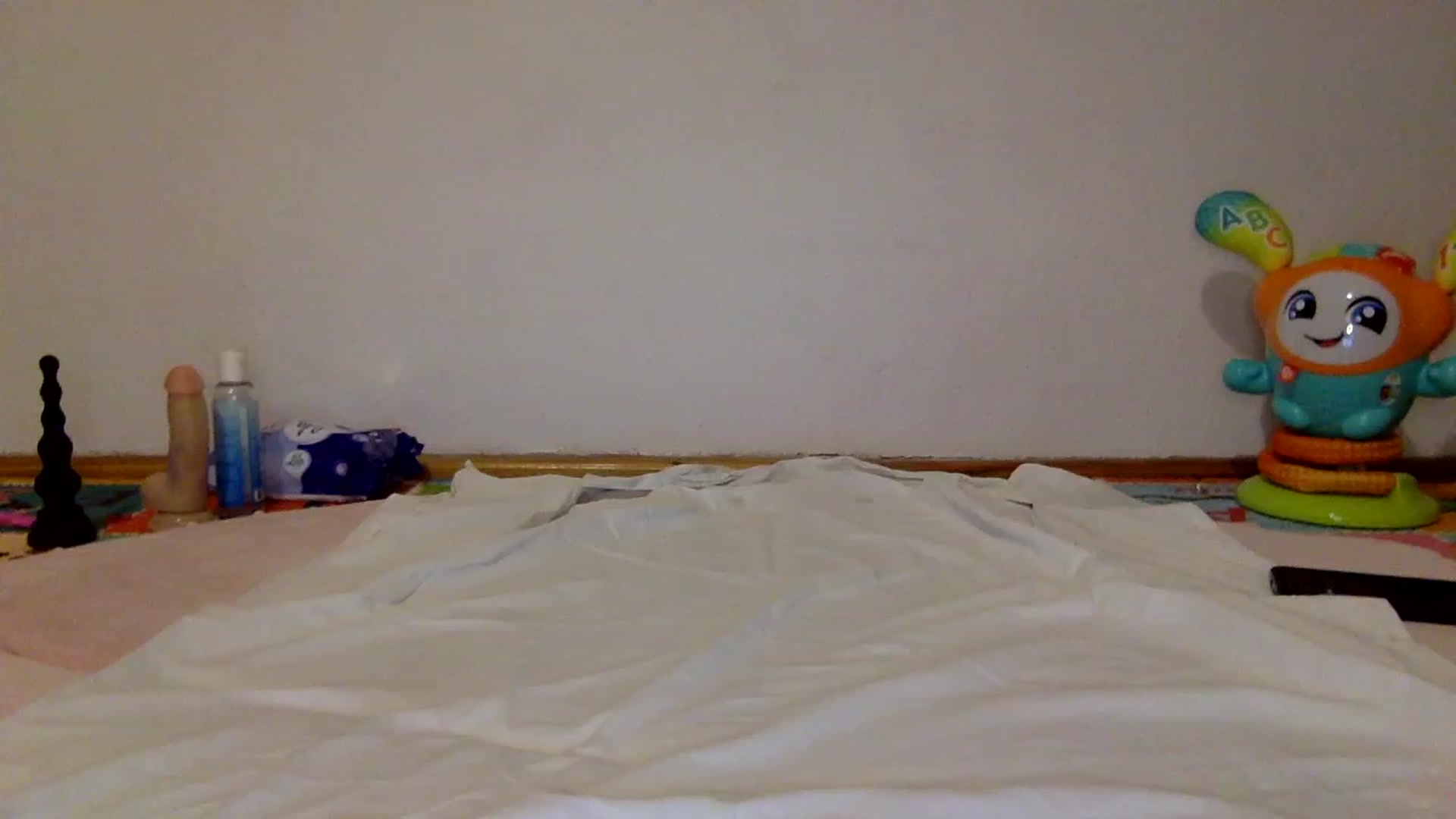 Gallery image thumbnail from Olivia_Star's myfreecams stream on, 06/18/2023, 24:52 image 4 of 20