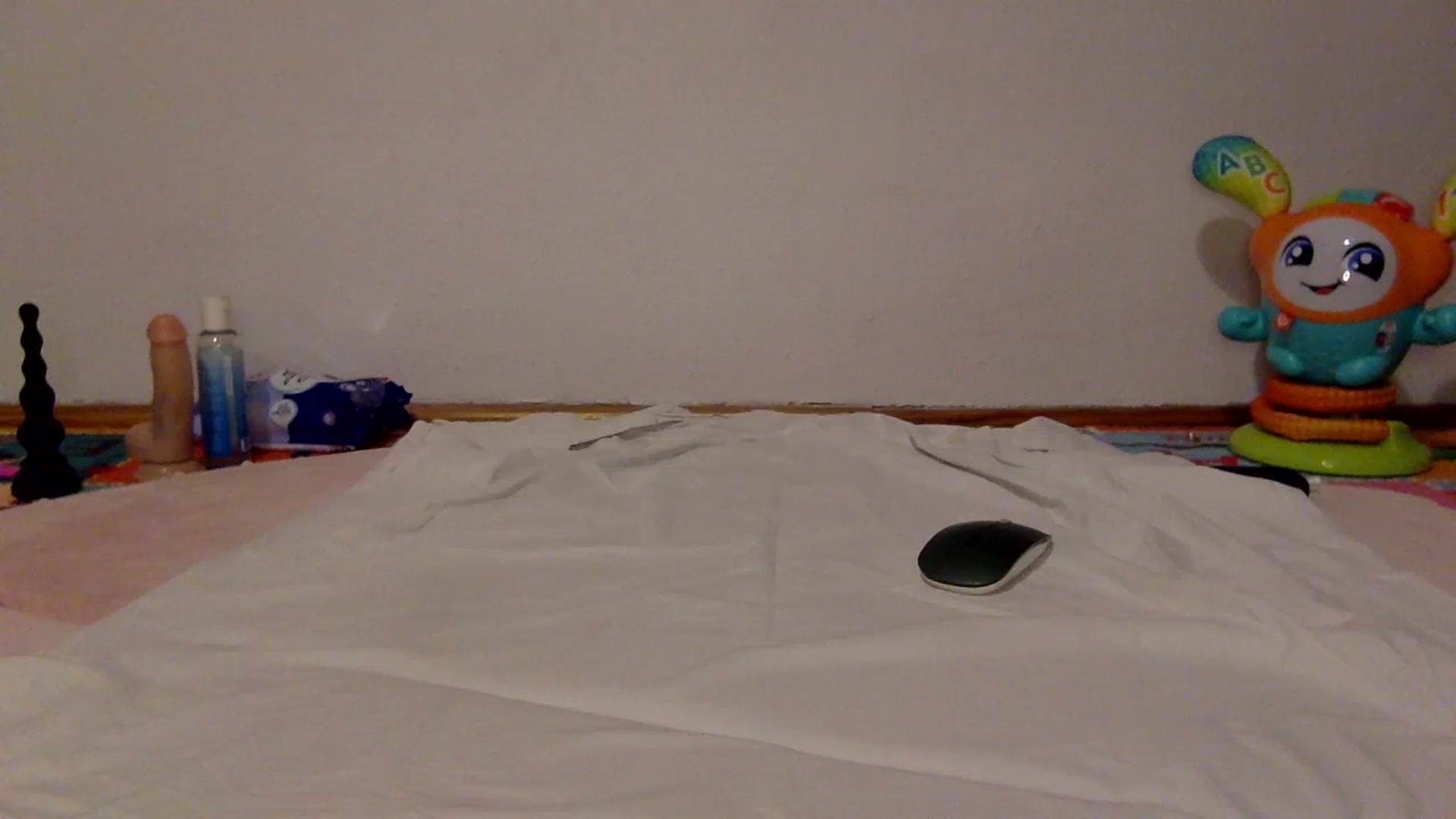 Gallery image thumbnail from Olivia_Star's myfreecams stream on, 06/18/2023, 24:52 image 17 of 20