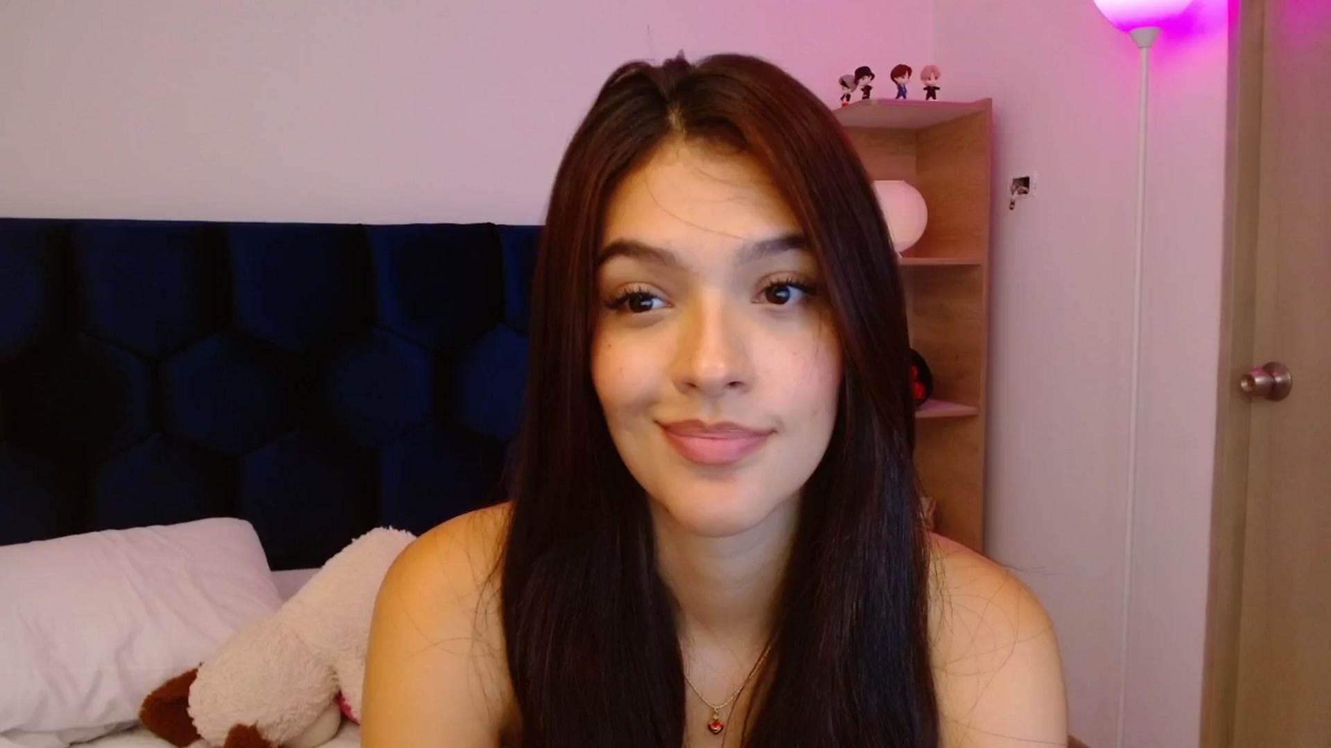 Gallery image thumbnail from Olivia_bran's myfreecams stream on, 09/15/2025, 16:28 image 1 of 20