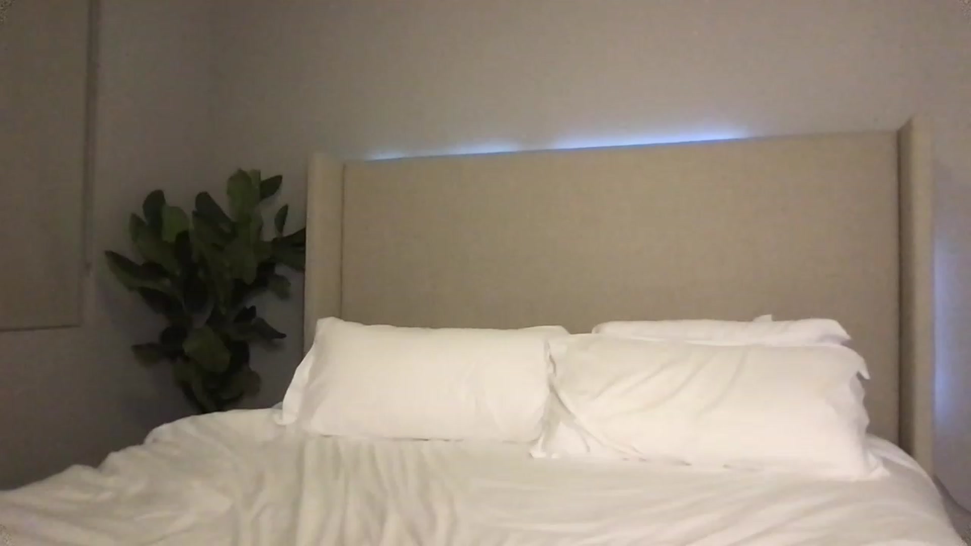 Gallery image thumbnail from Oliviabankss's myfreecams stream on, 01/19/2023, 06:13 image 3 of 20