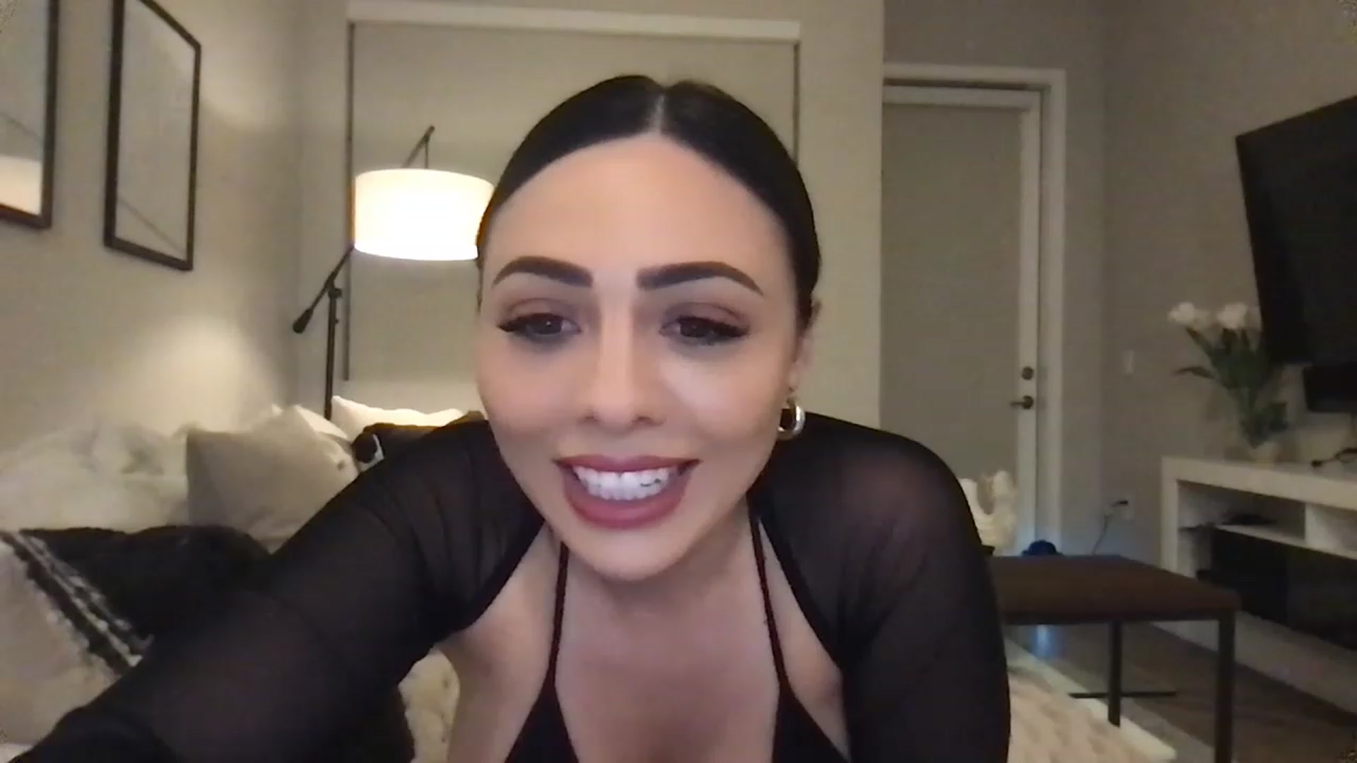 Gallery image thumbnail from Oliviabankss's myfreecams stream on, 01/27/2023, 04:33 image 7 of 20