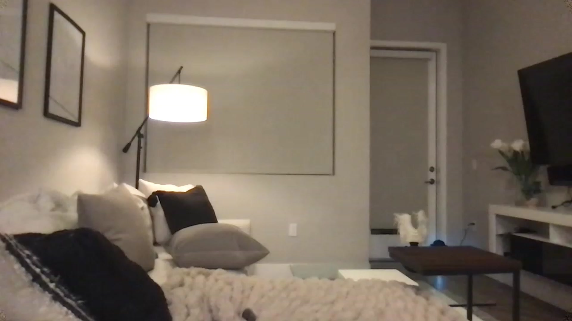 Gallery image thumbnail from Oliviabankss's myfreecams stream on, 01/27/2023, 04:33 image 9 of 20