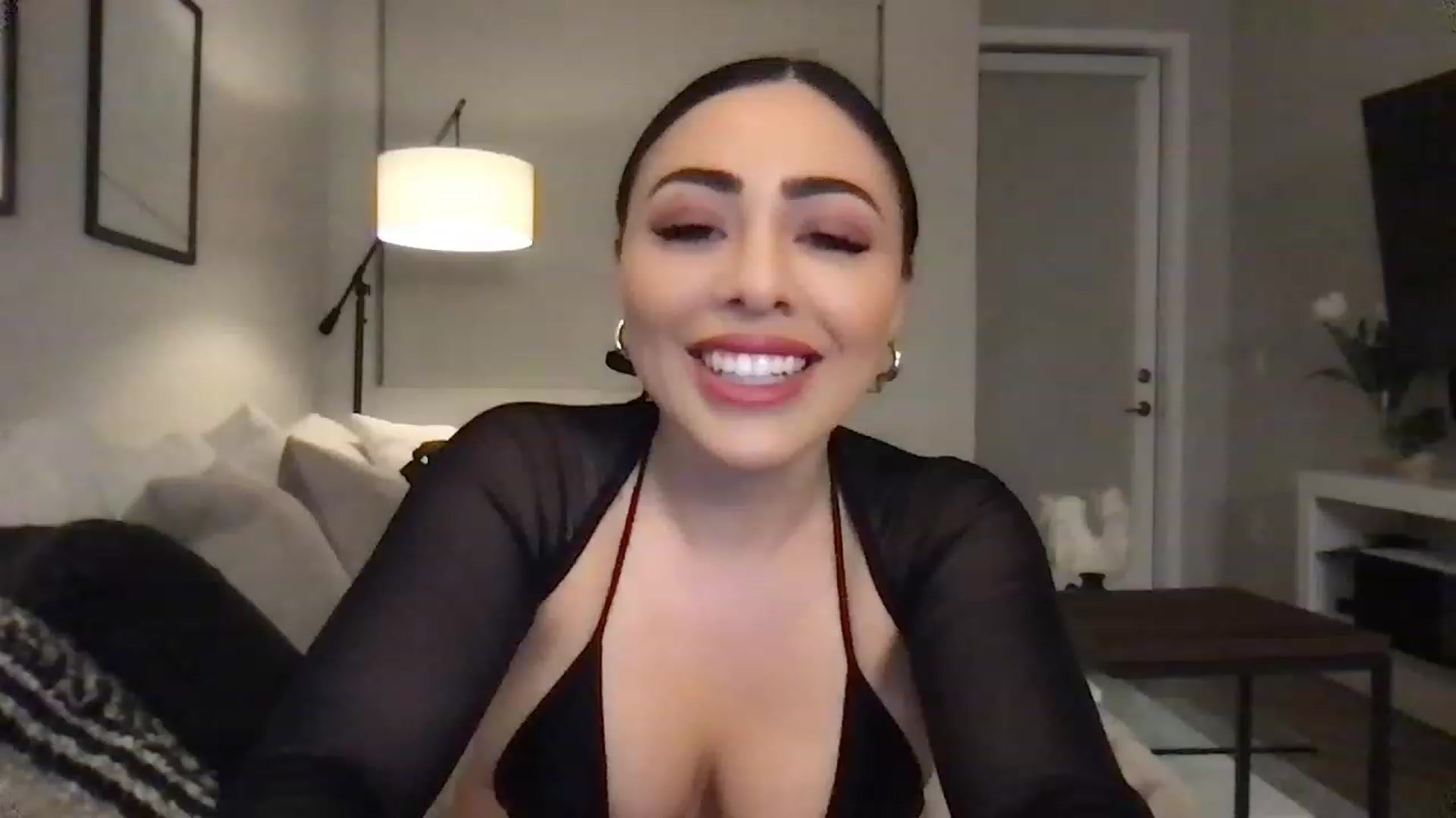 Gallery image thumbnail from Oliviabankss's myfreecams stream on, 01/31/2023, 02:30 image 9 of 20