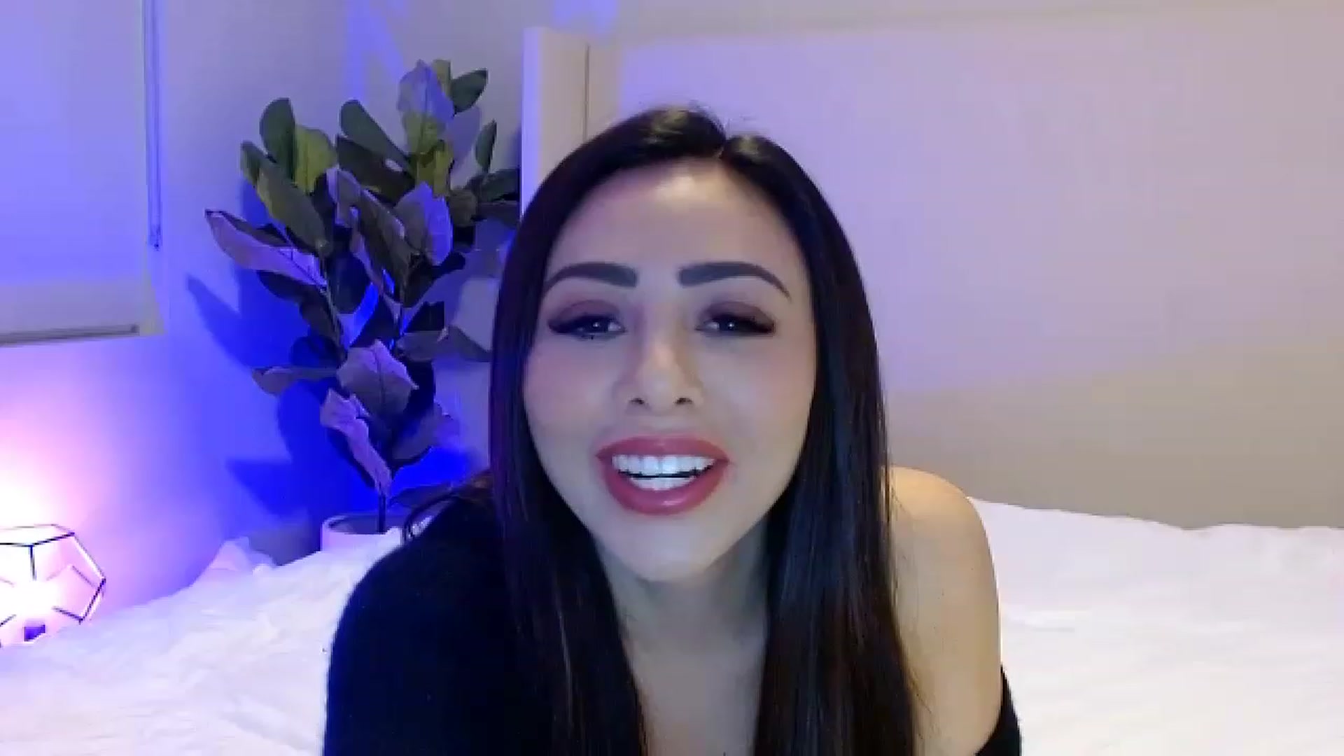 Gallery image thumbnail from Oliviabankss's myfreecams stream on, 02/05/2023, 06:20 image 14 of 20