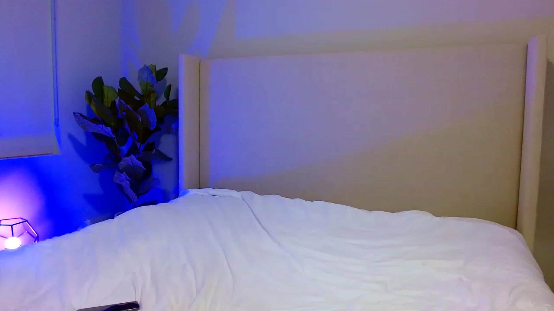 Gallery image thumbnail from Oliviabankss's myfreecams stream on, 02/07/2023, 09:02 image 5 of 20