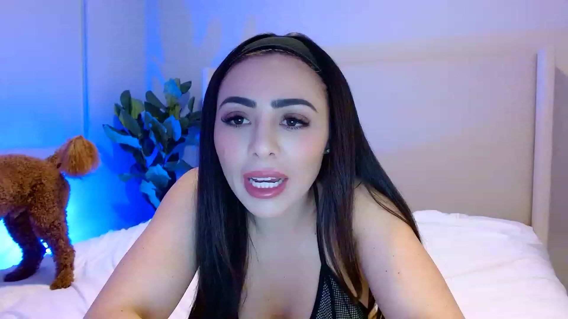 Gallery image thumbnail from Oliviabankss's myfreecams stream on, 02/08/2023, 04:49 image 13 of 20