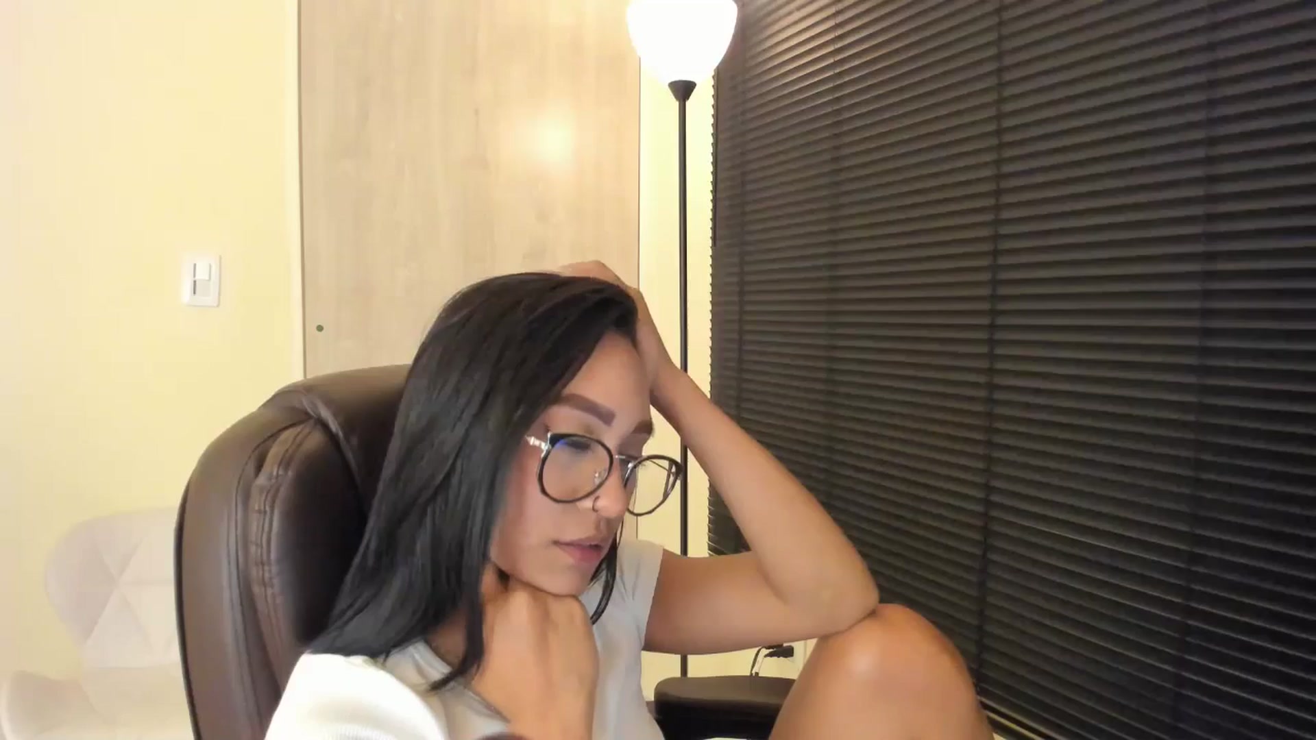 Gallery image thumbnail from Olivialoft's myfreecams stream on, 07/16/2025, 08:06 image 14 of 20