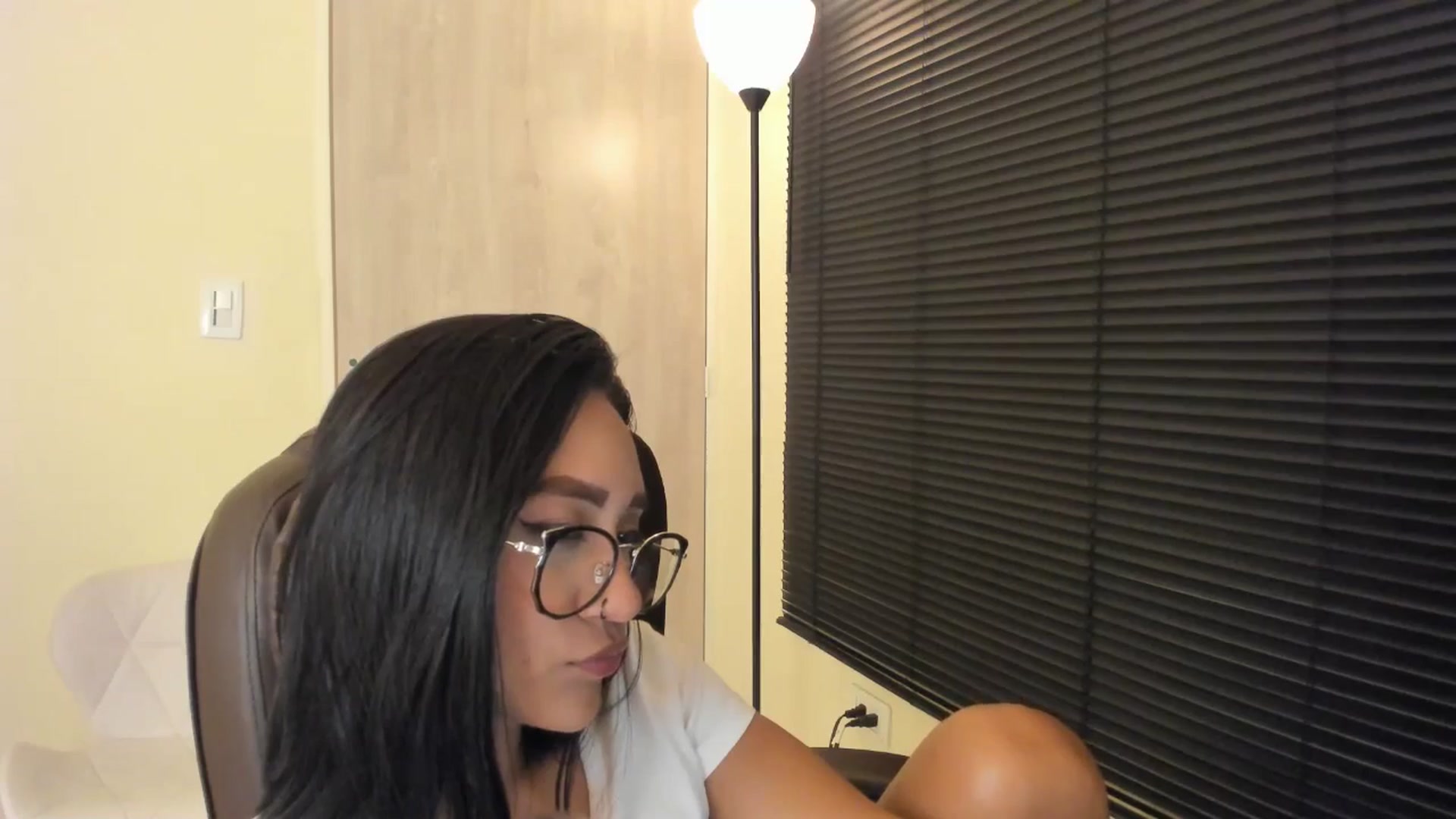 Gallery image thumbnail from Olivialoft's myfreecams stream on, 07/16/2025, 08:06 image 15 of 20