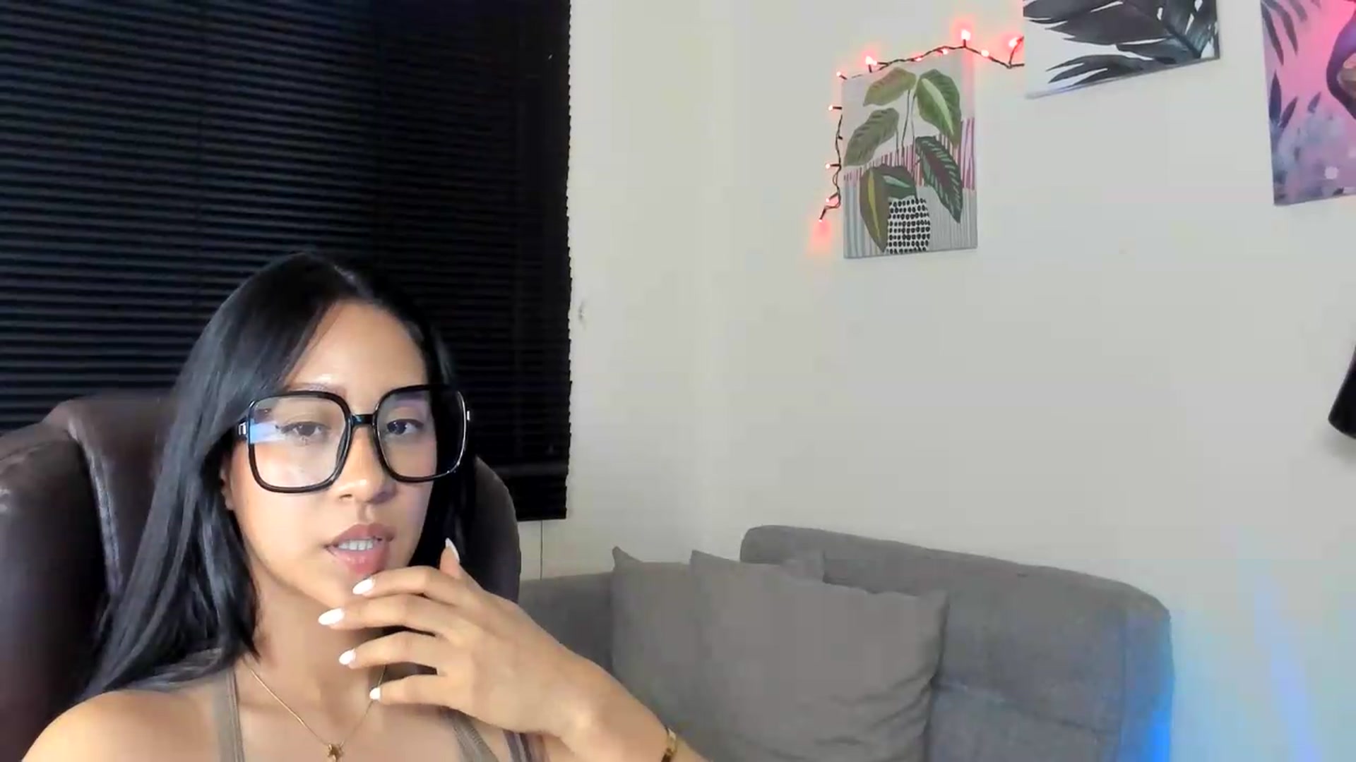 Gallery image thumbnail from Olivialoft's myfreecams stream on, 07/05/2026, 08:49 image 19 of 20