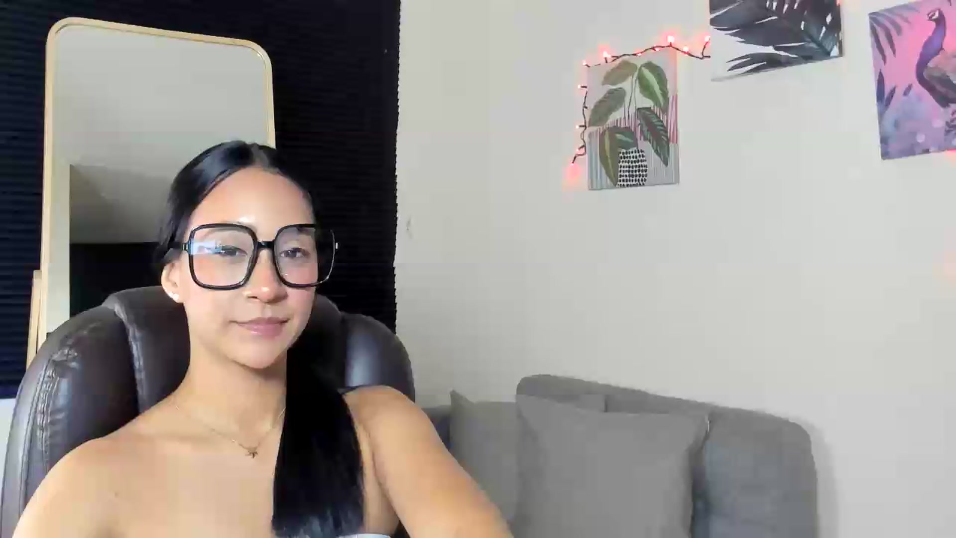 Gallery image thumbnail from Olivialoft's myfreecams stream on, 07/13/2026, 08:42 image 1 of 20