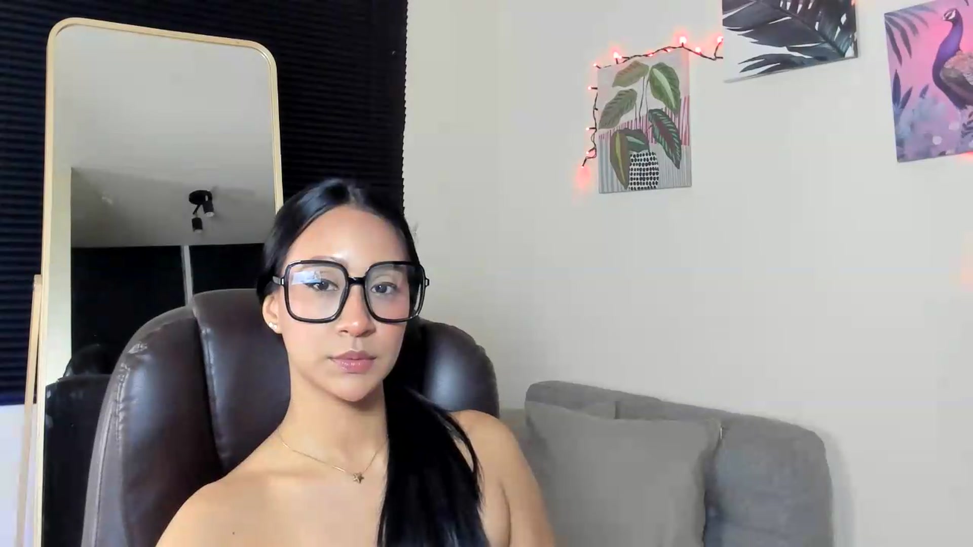 Gallery image thumbnail from Olivialoft's myfreecams stream on, 07/13/2026, 08:42 image 8 of 20