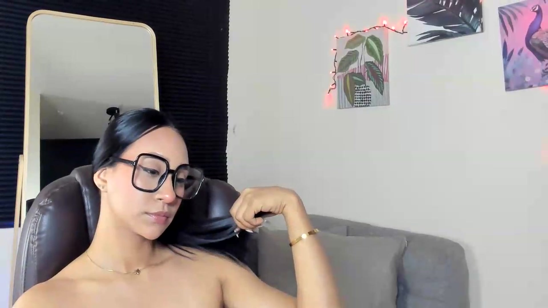 Gallery image thumbnail from Olivialoft's myfreecams stream on, 07/13/2026, 08:42 image 10 of 20