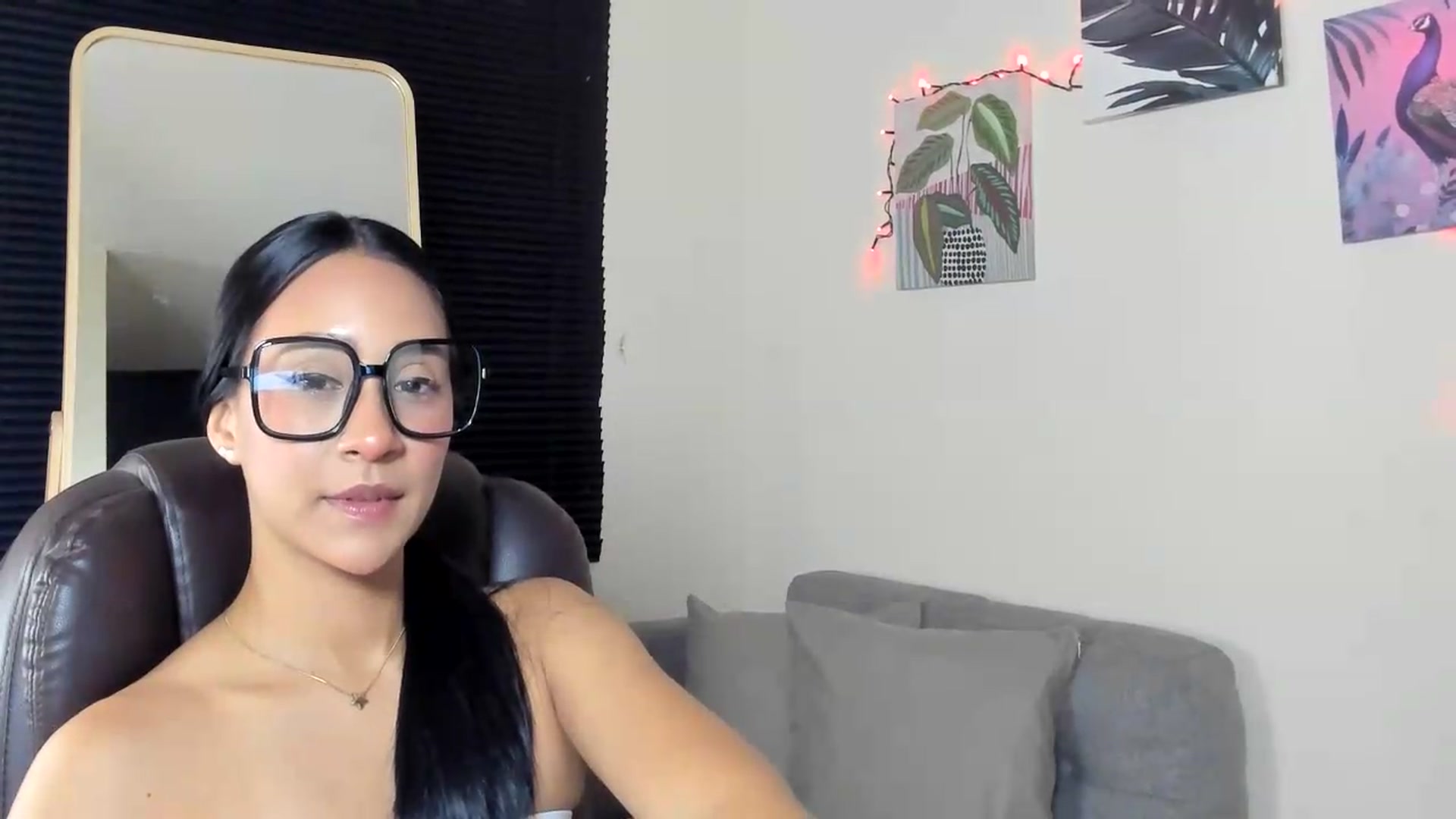 Gallery image thumbnail from Olivialoft's myfreecams stream on, 07/13/2026, 08:42 image 2 of 20
