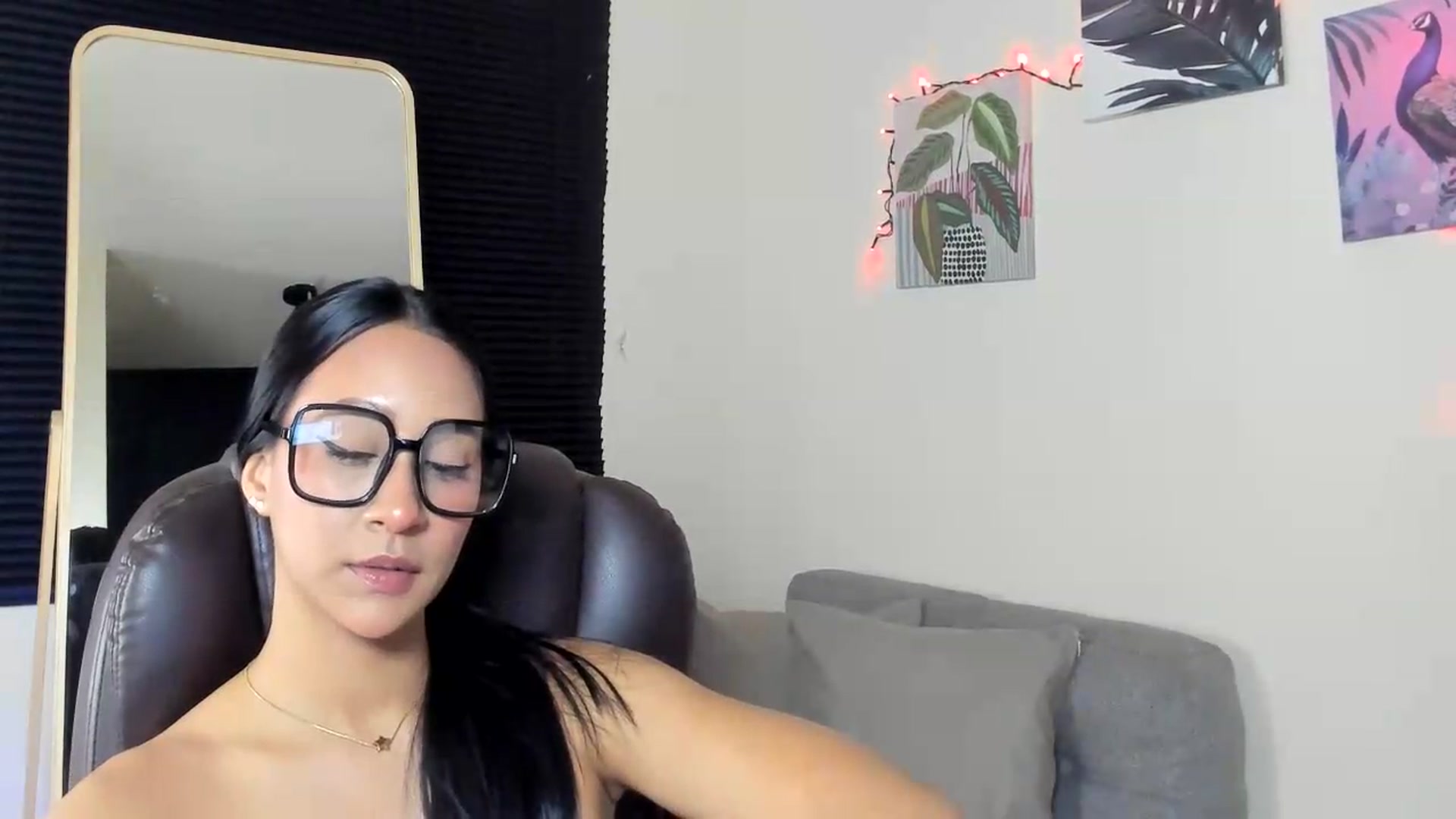 Gallery image thumbnail from Olivialoft's myfreecams stream on, 07/13/2026, 08:42 image 12 of 20