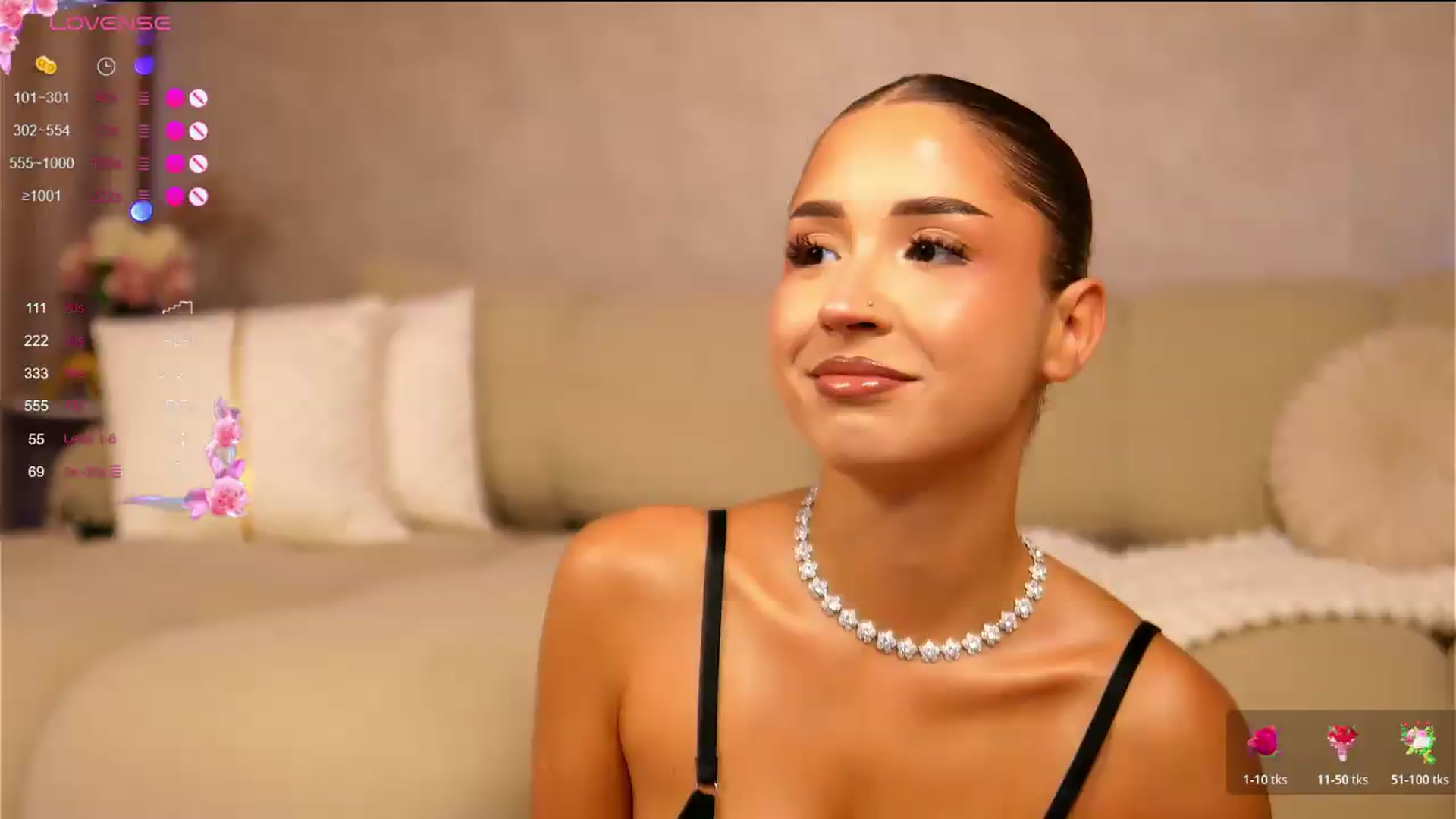 Gallery image thumbnail from OliviasWays's myfreecams stream on, 07/20/2026, 20:41 image 1 of 20
