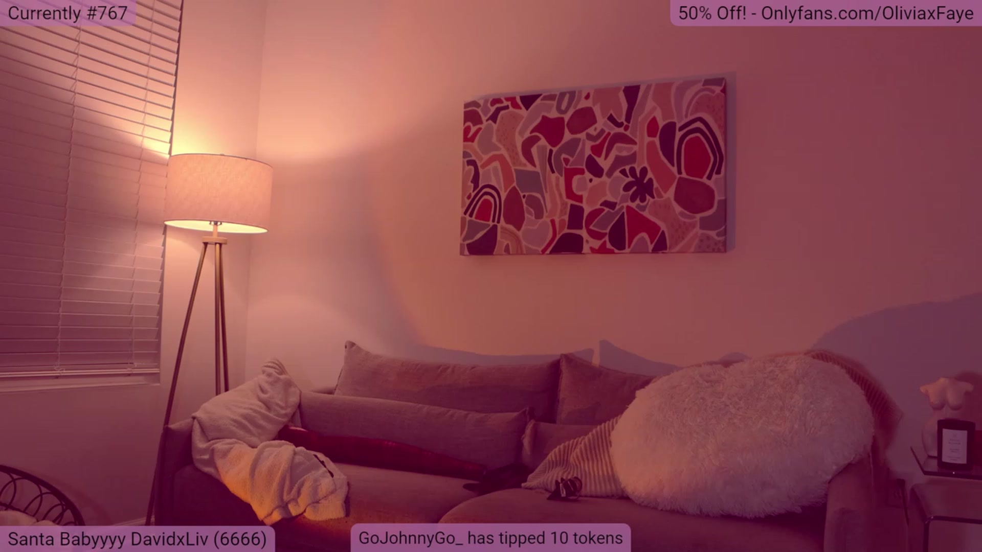 Gallery image thumbnail from OliviaxFaye's myfreecams stream on, 12/10/2022, 05:58 image 7 of 20