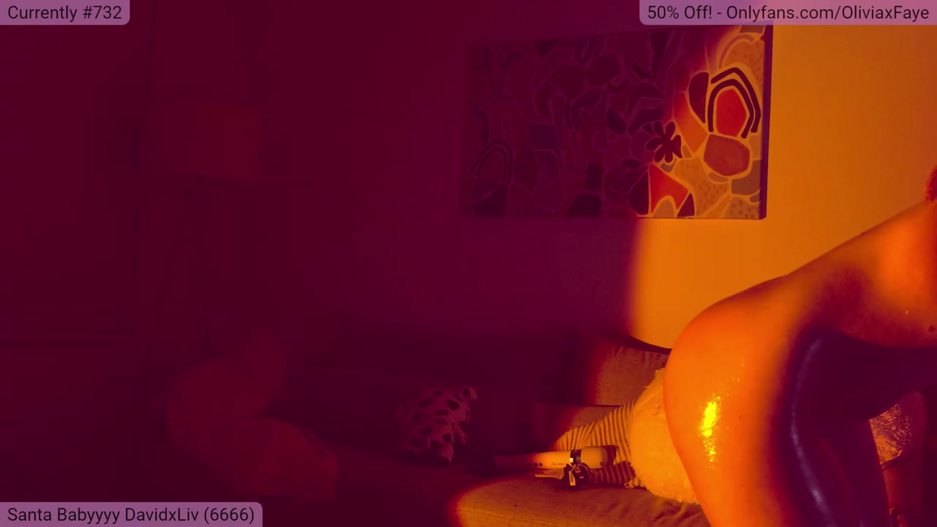 Gallery image thumbnail from OliviaxFaye's myfreecams stream on, 12/10/2022, 05:58 image 15 of 20