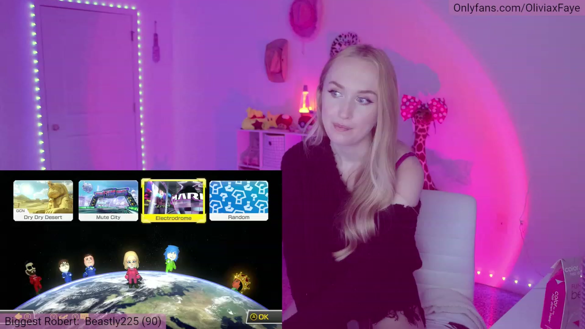 Gallery image thumbnail from OliviaxFaye's myfreecams stream on, 02/16/2023, 24:58 image 11 of 20