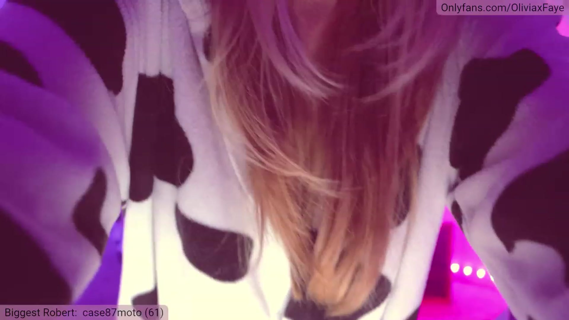Gallery image thumbnail from OliviaxFaye's myfreecams stream on, 04/02/2023, 04:49 image 15 of 20