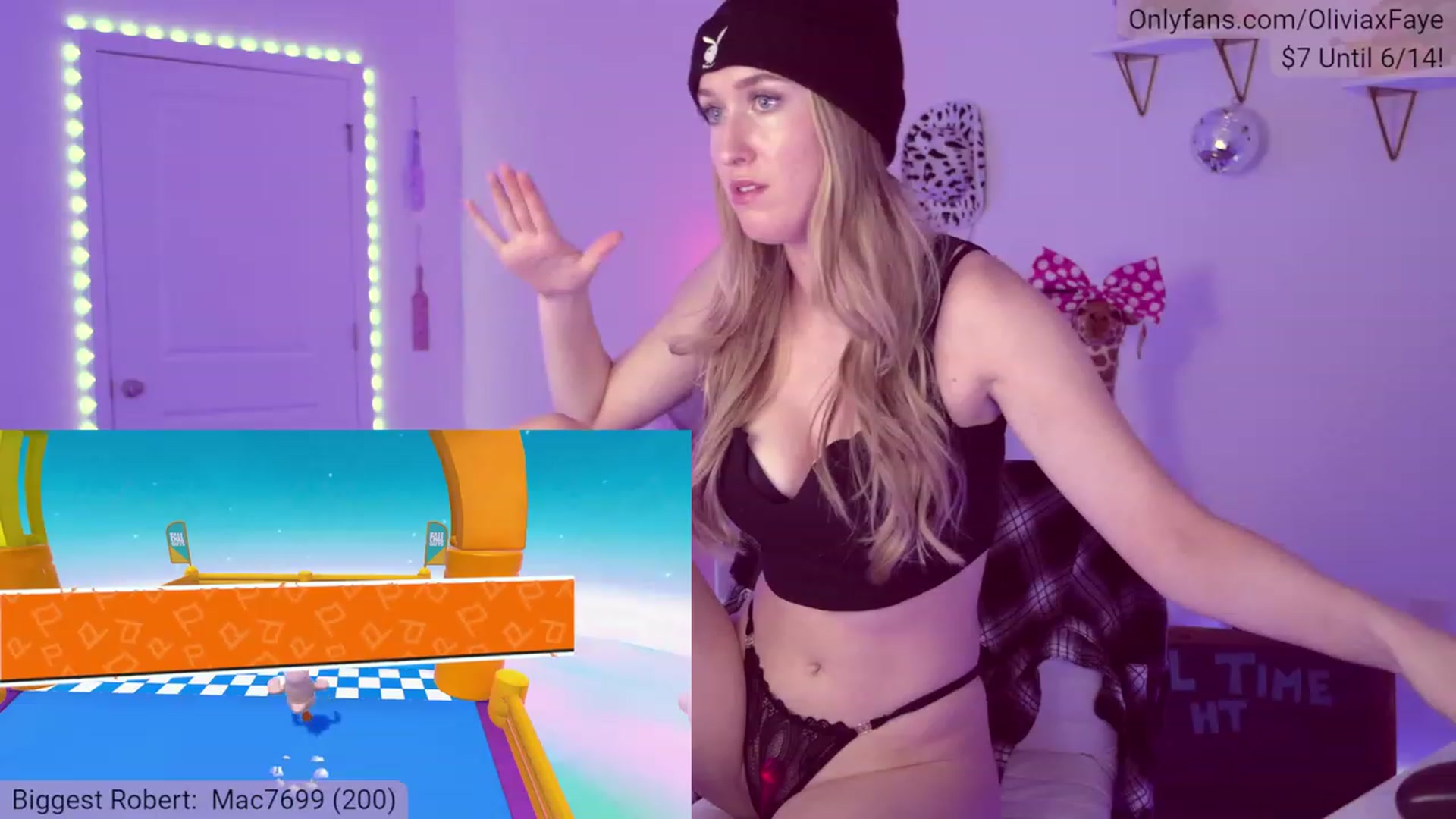 Gallery image thumbnail from OliviaxFaye's myfreecams stream on, 06/08/2023, 01:31 image 16 of 20