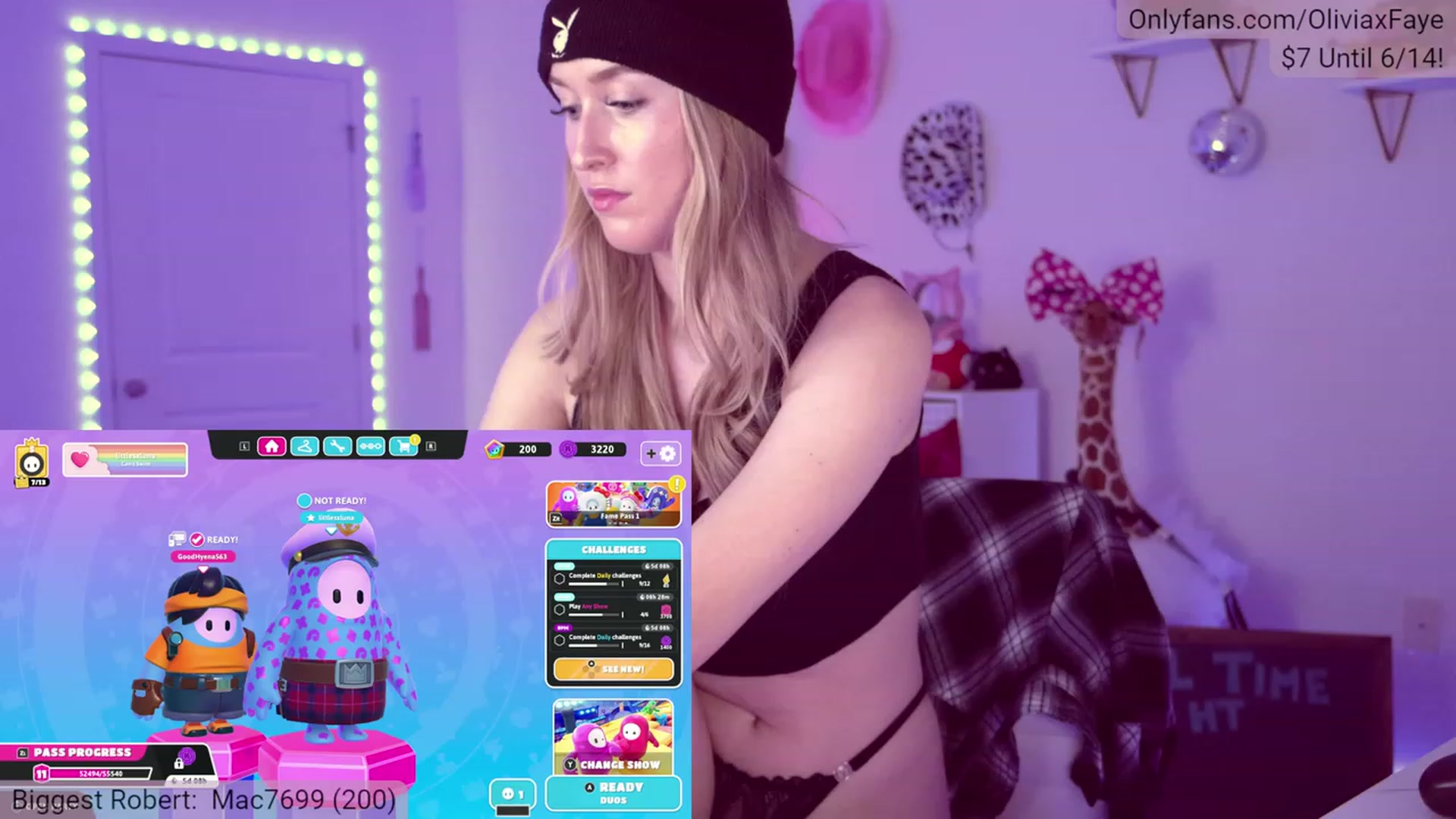 Gallery image thumbnail from OliviaxFaye's myfreecams stream on, 06/08/2023, 02:30 image 1 of 20