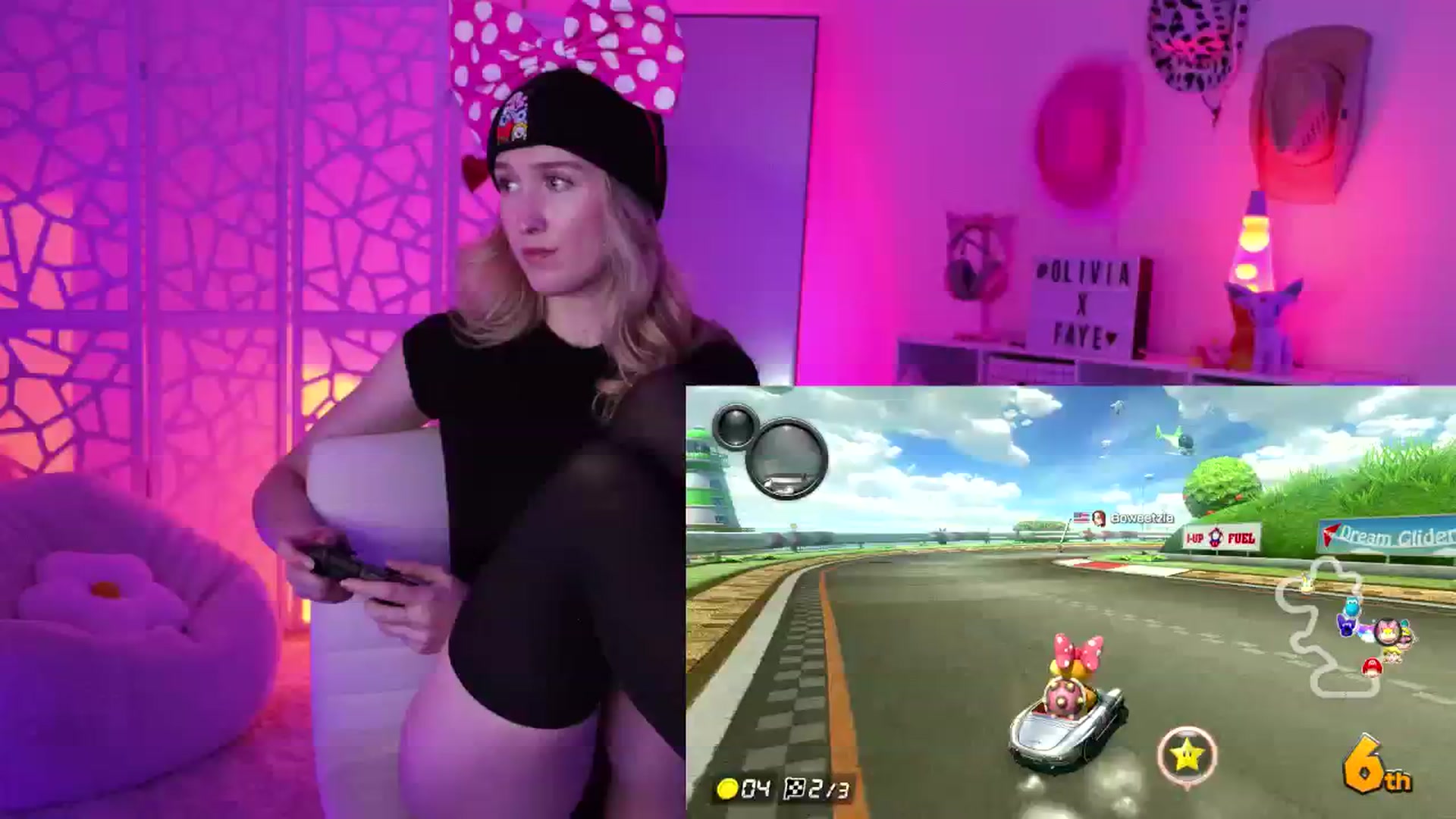 Gallery image thumbnail from OliviaxFaye's myfreecams stream on, 08/11/2024, 04:11 image 7 of 20